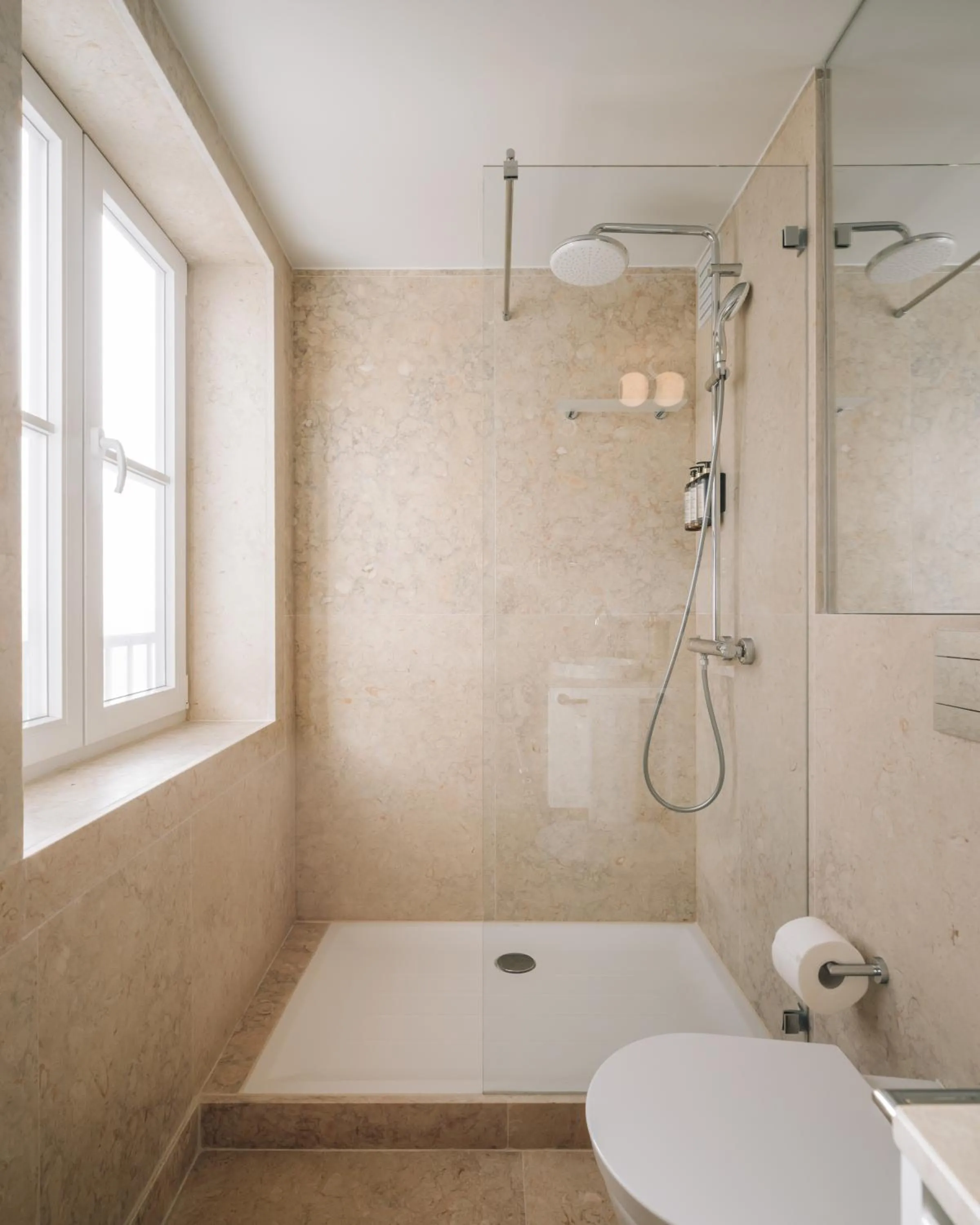 Bathroom in Ando Living - Madalena House