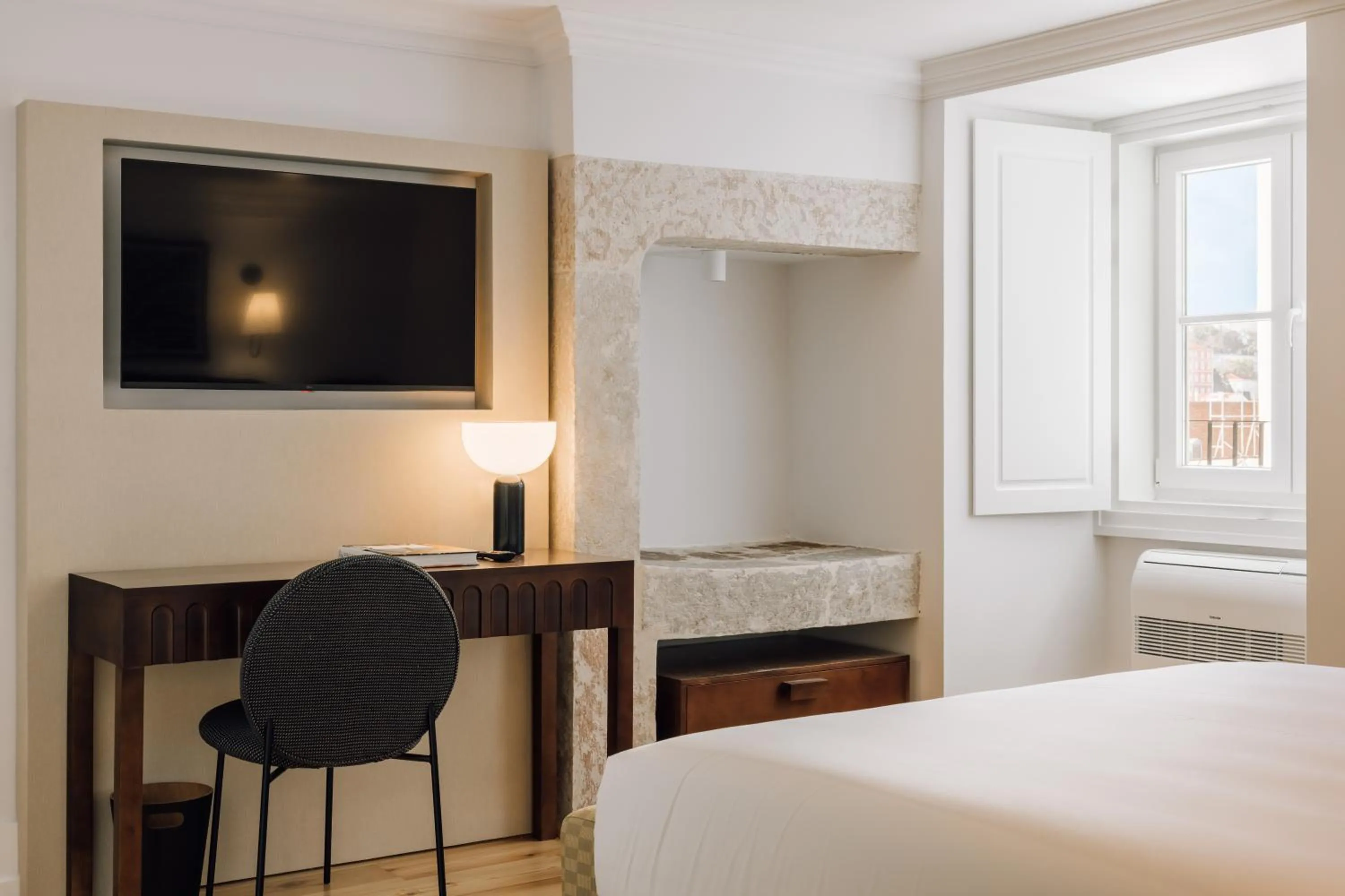 Bedroom, Bed in Ando Living - Madalena House