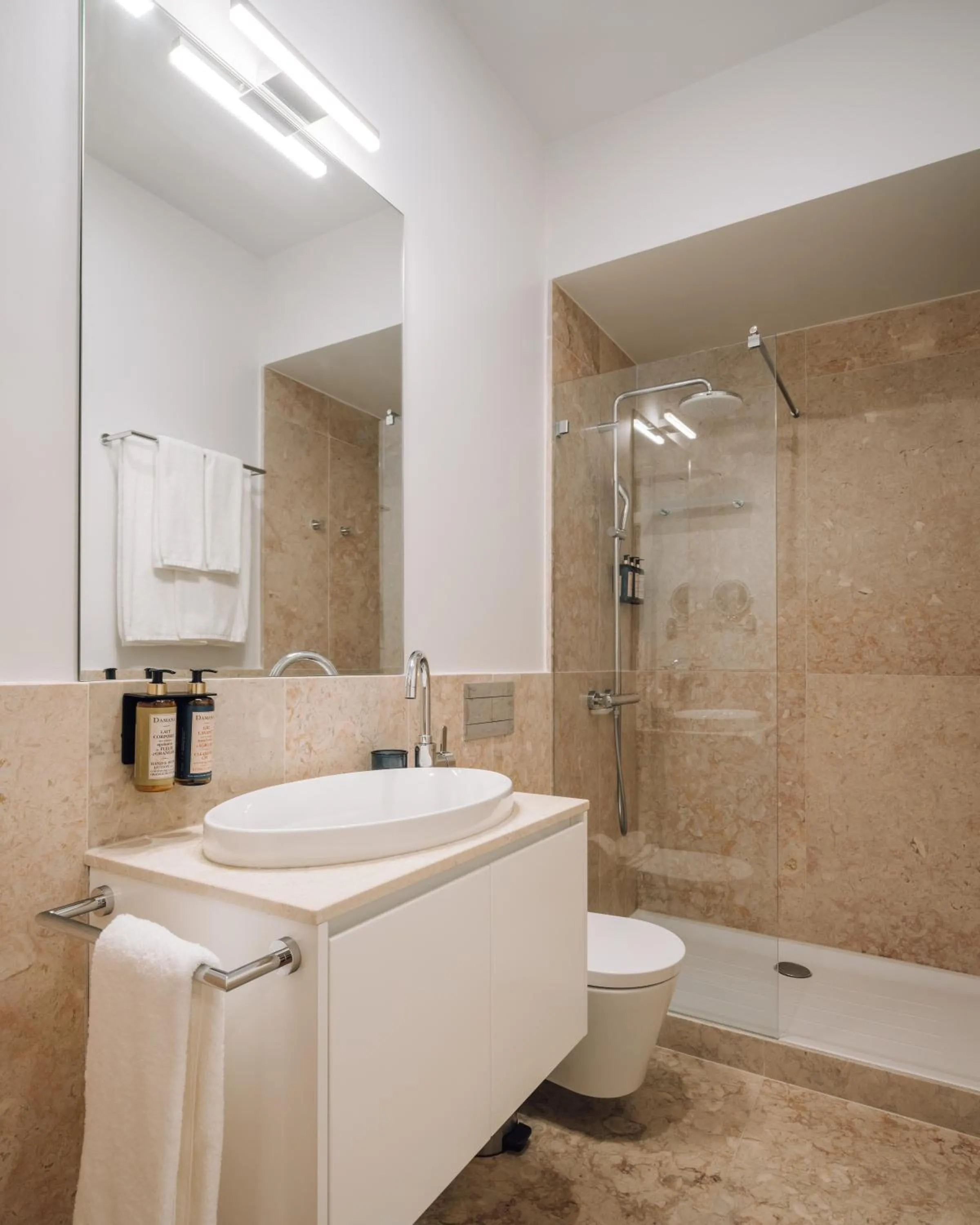 Bathroom in Ando Living - Madalena House