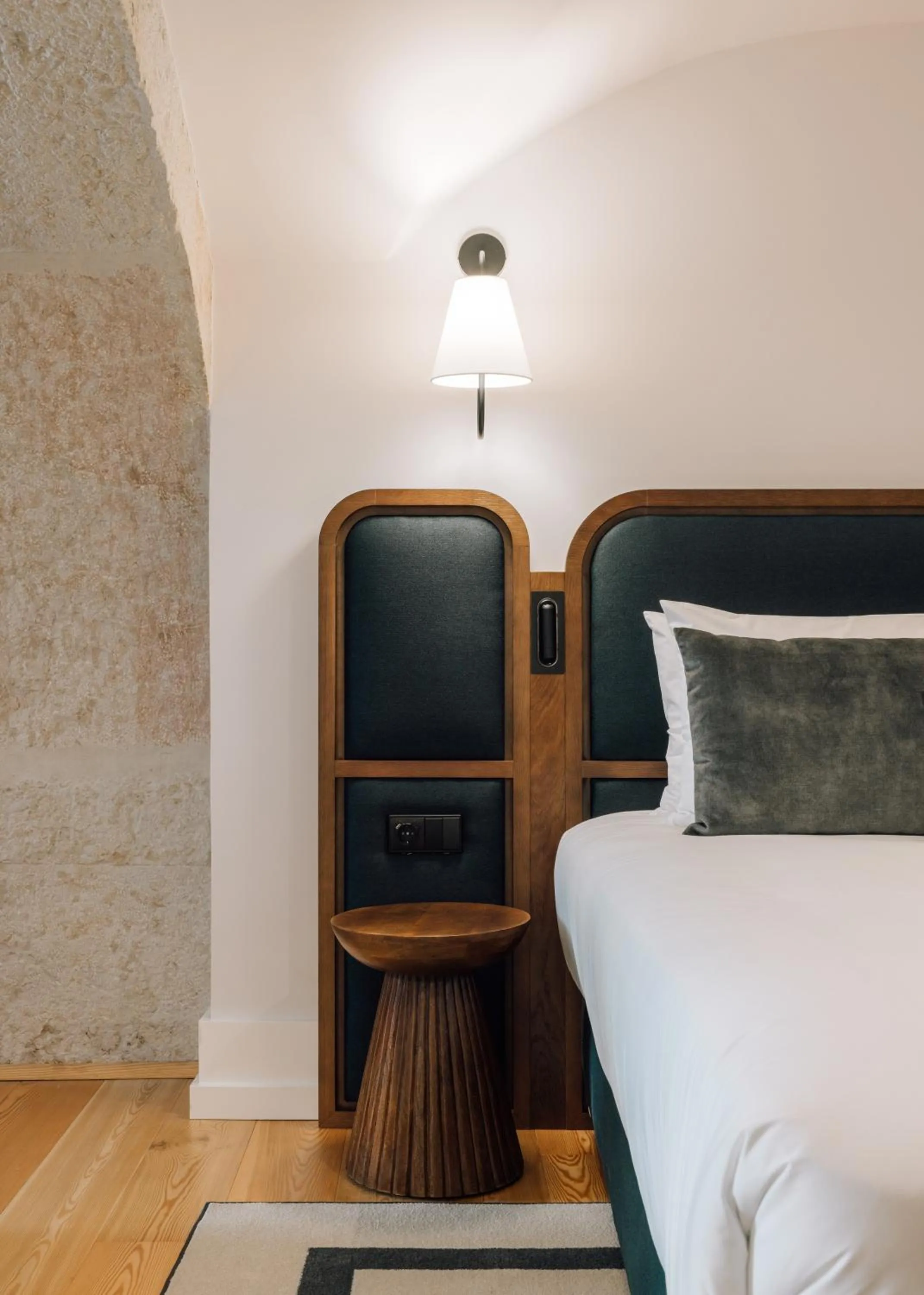 Bed in Ando Living - Madalena House