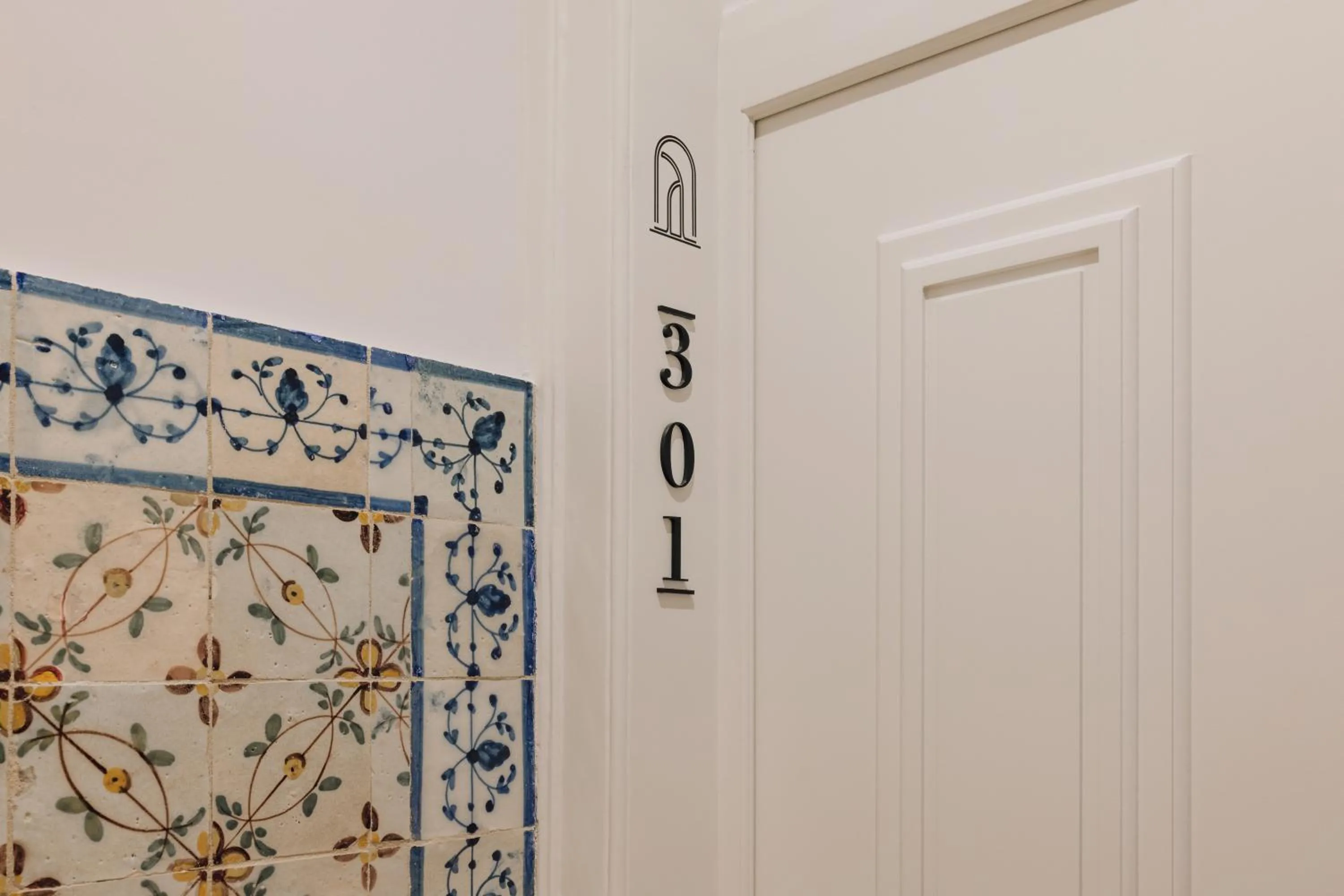 Property logo or sign in Ando Living - Madalena House