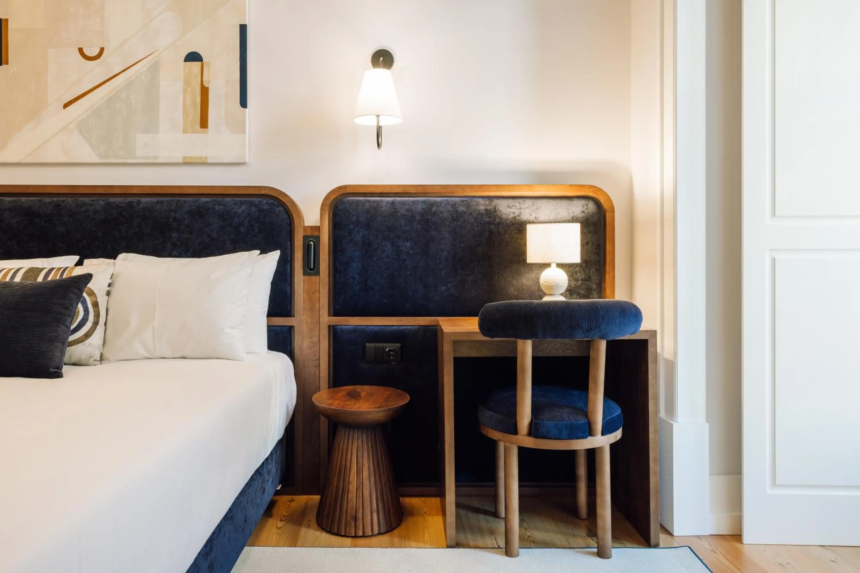 Bedroom, Bed in Ando Living - Madalena House