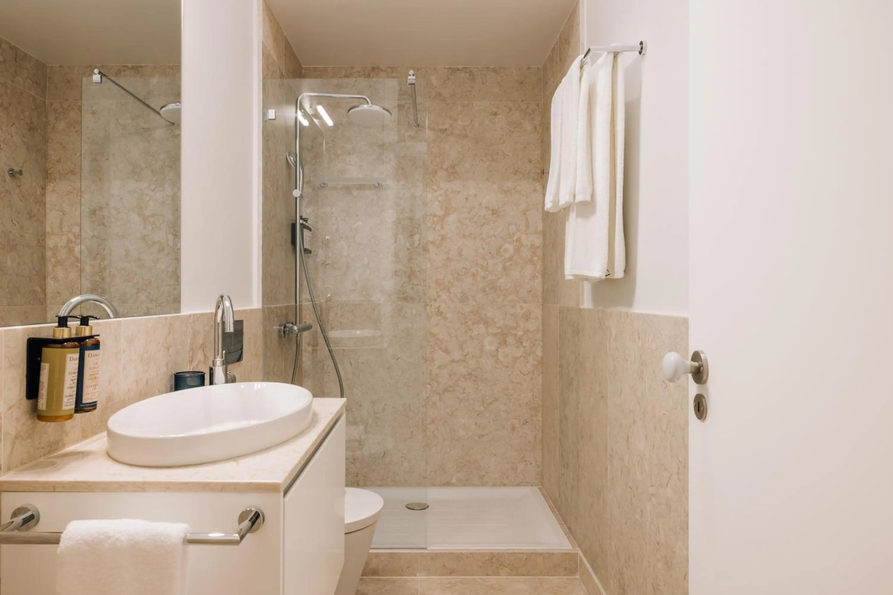 Bathroom in Ando Living - Madalena House