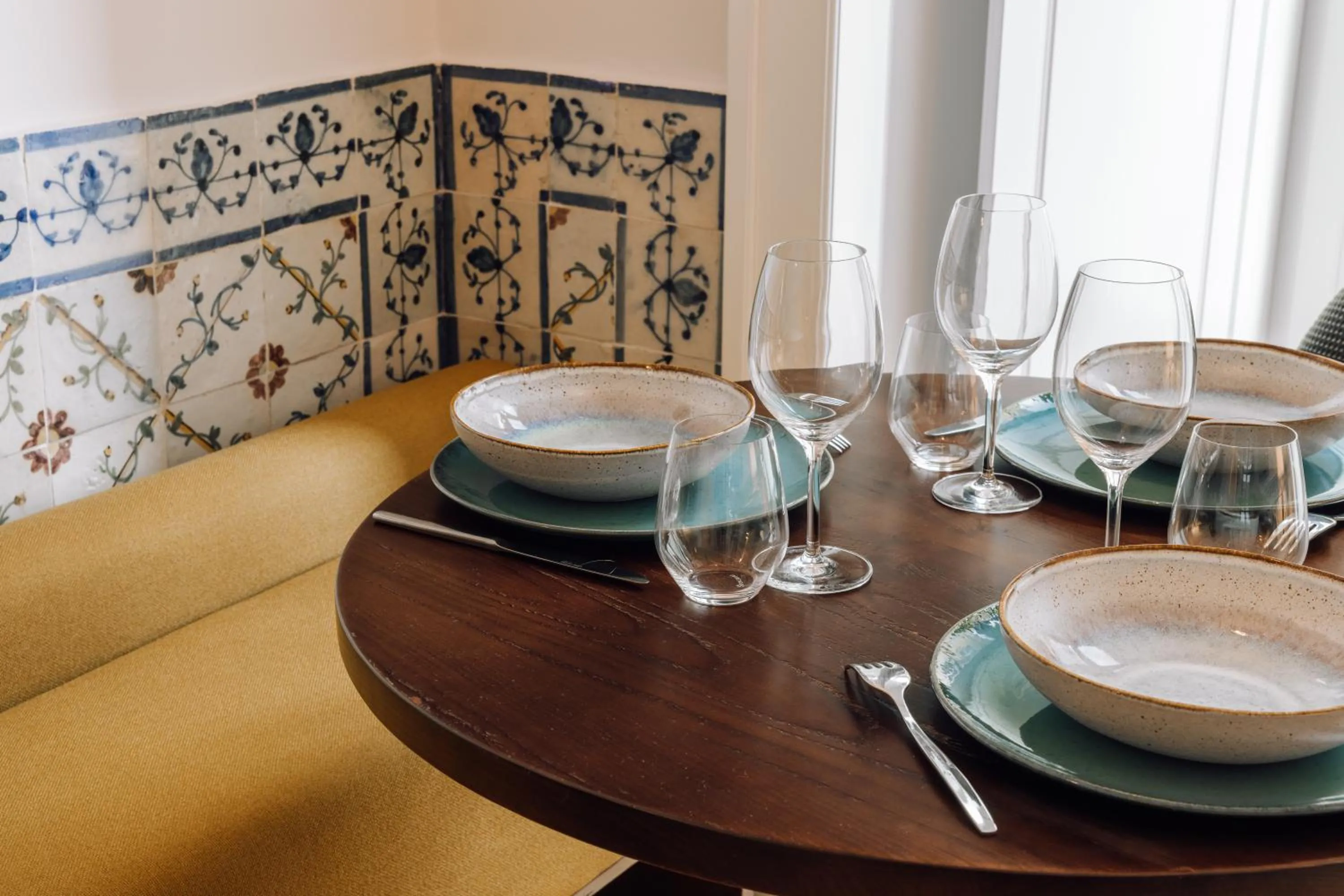 Dining area in Ando Living - Madalena House