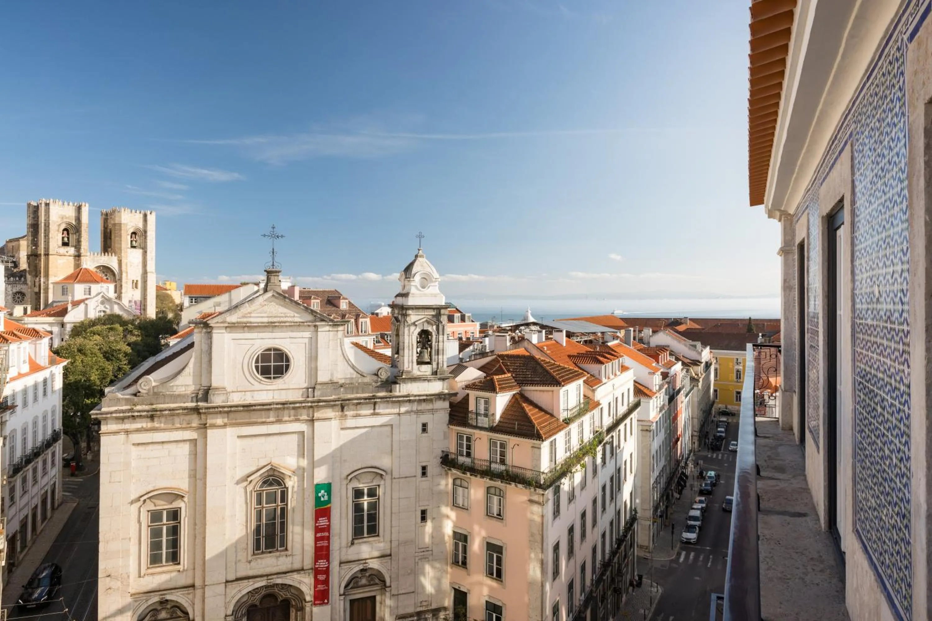 City view in Ando Living - Madalena House