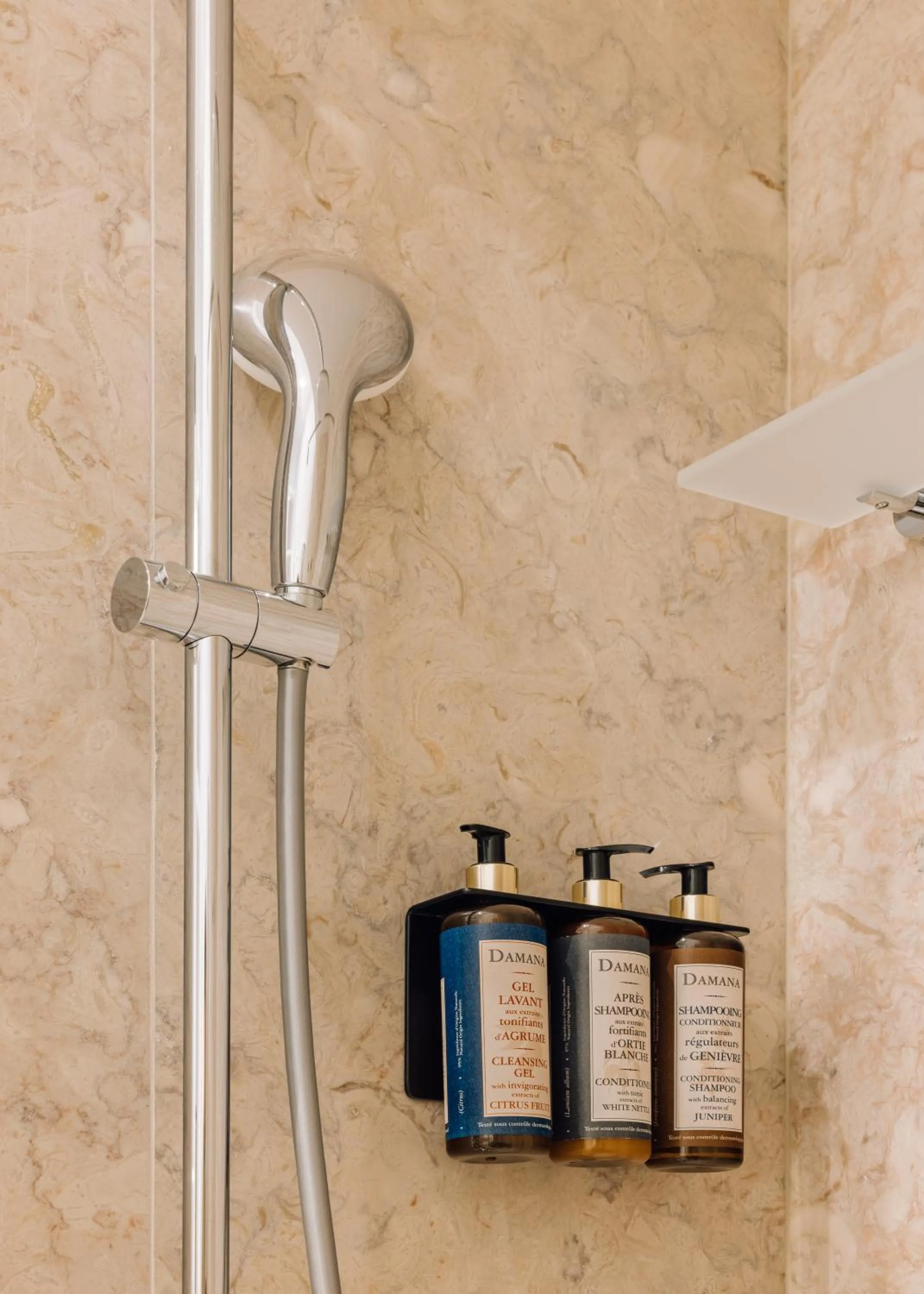Bathroom in Ando Living - Madalena House