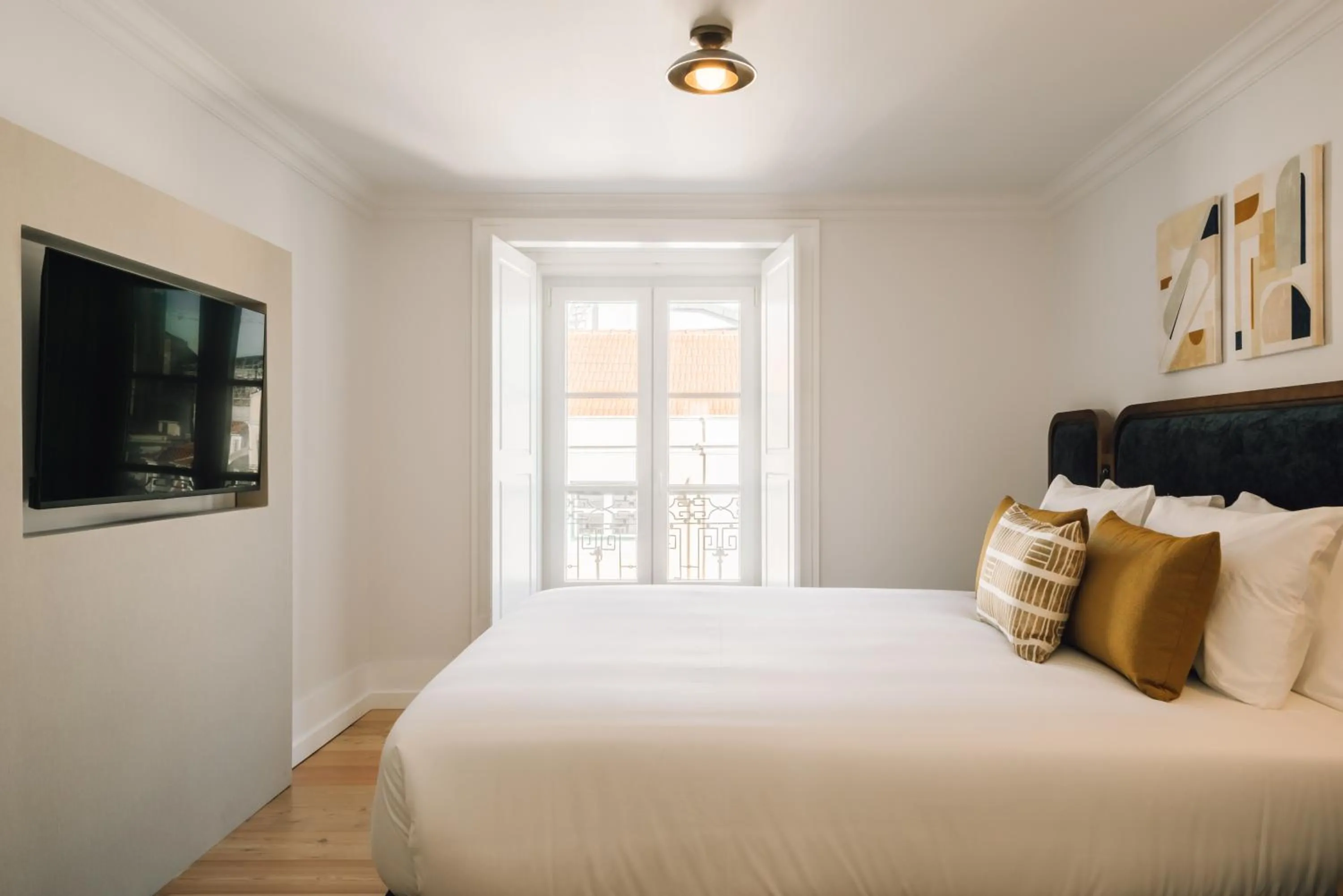 Bedroom, Bed in Ando Living - Madalena House