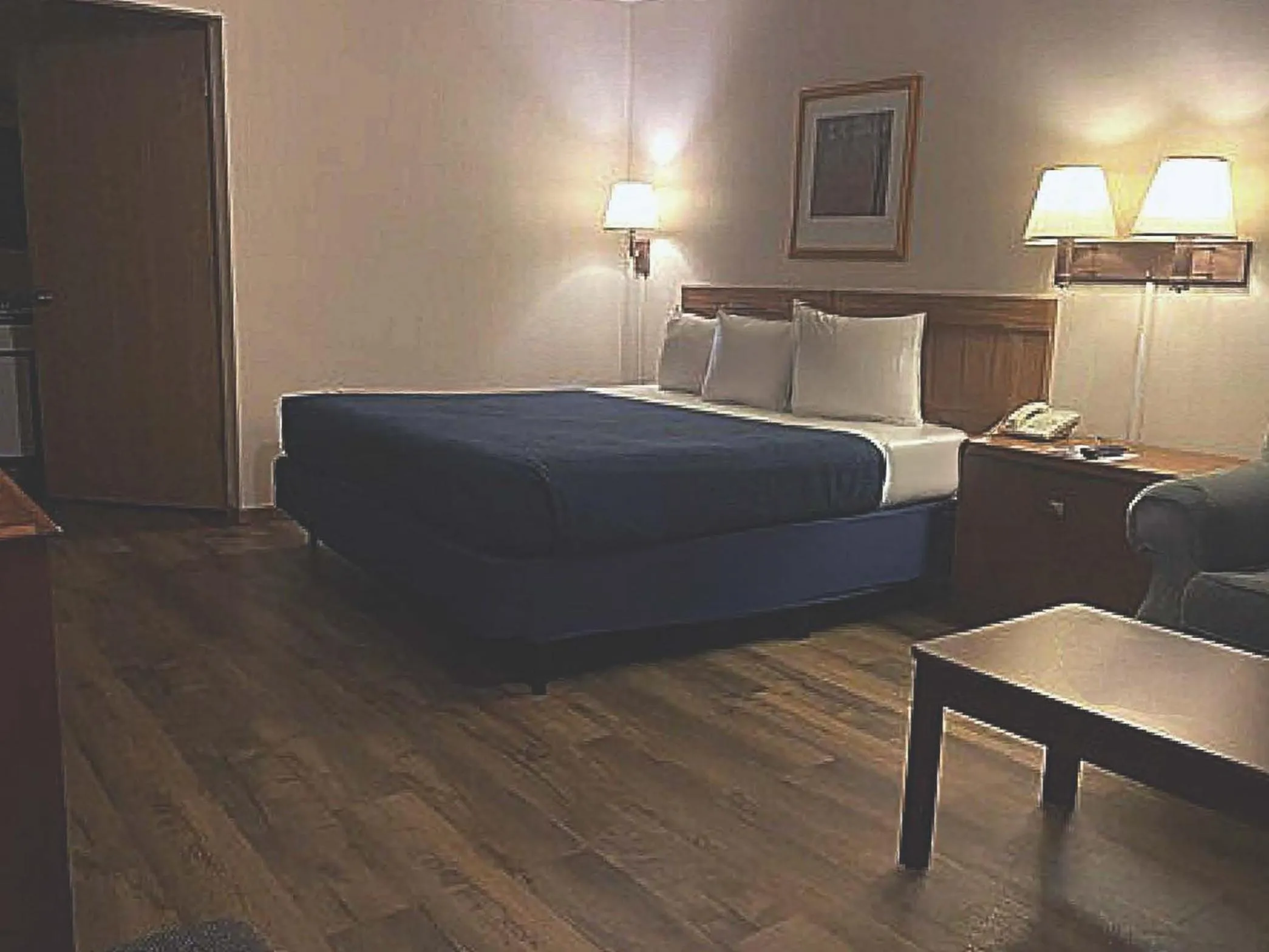 Bed in Village Inn on the Lake