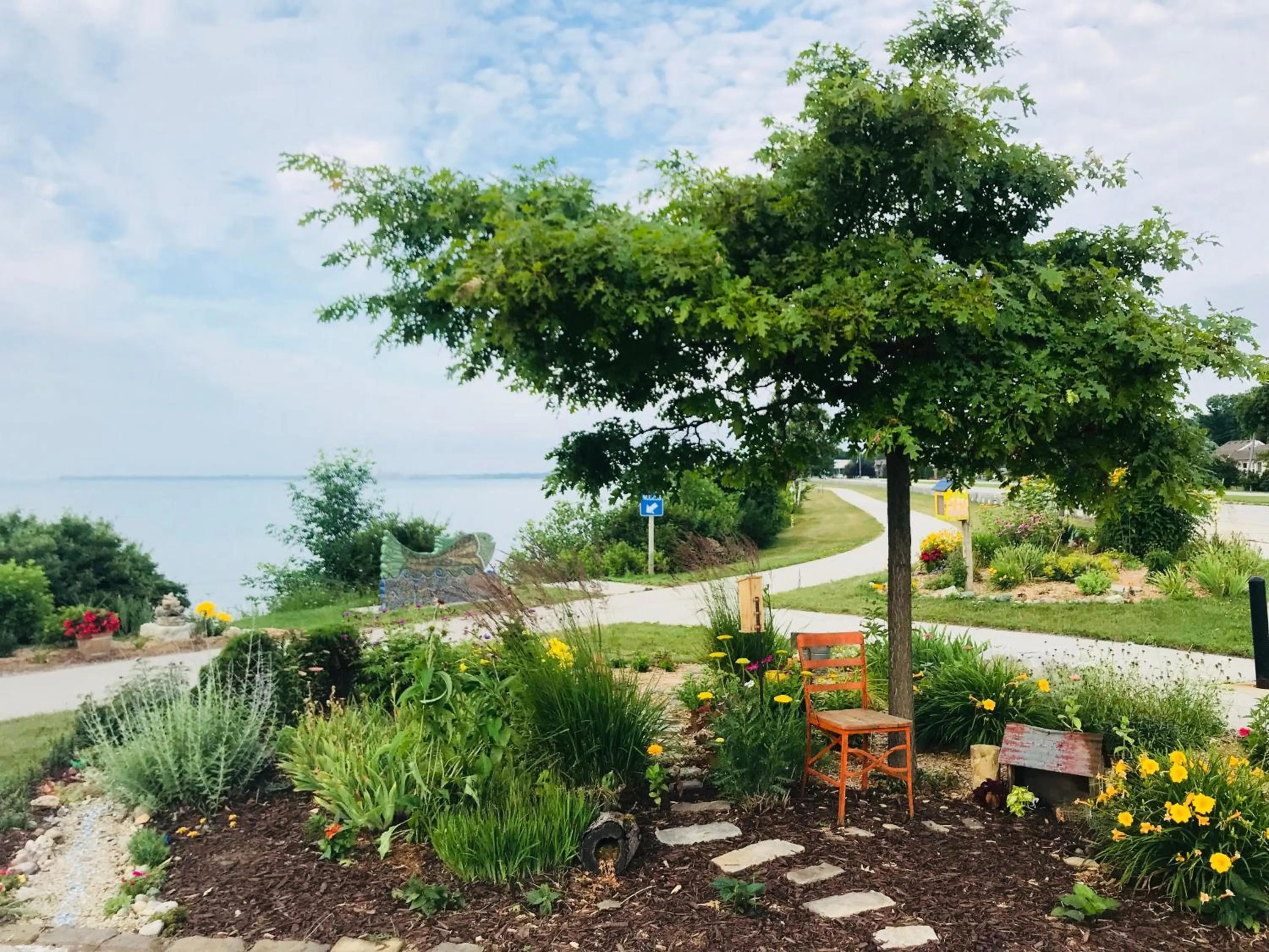 Hiking in Village Inn on the Lake