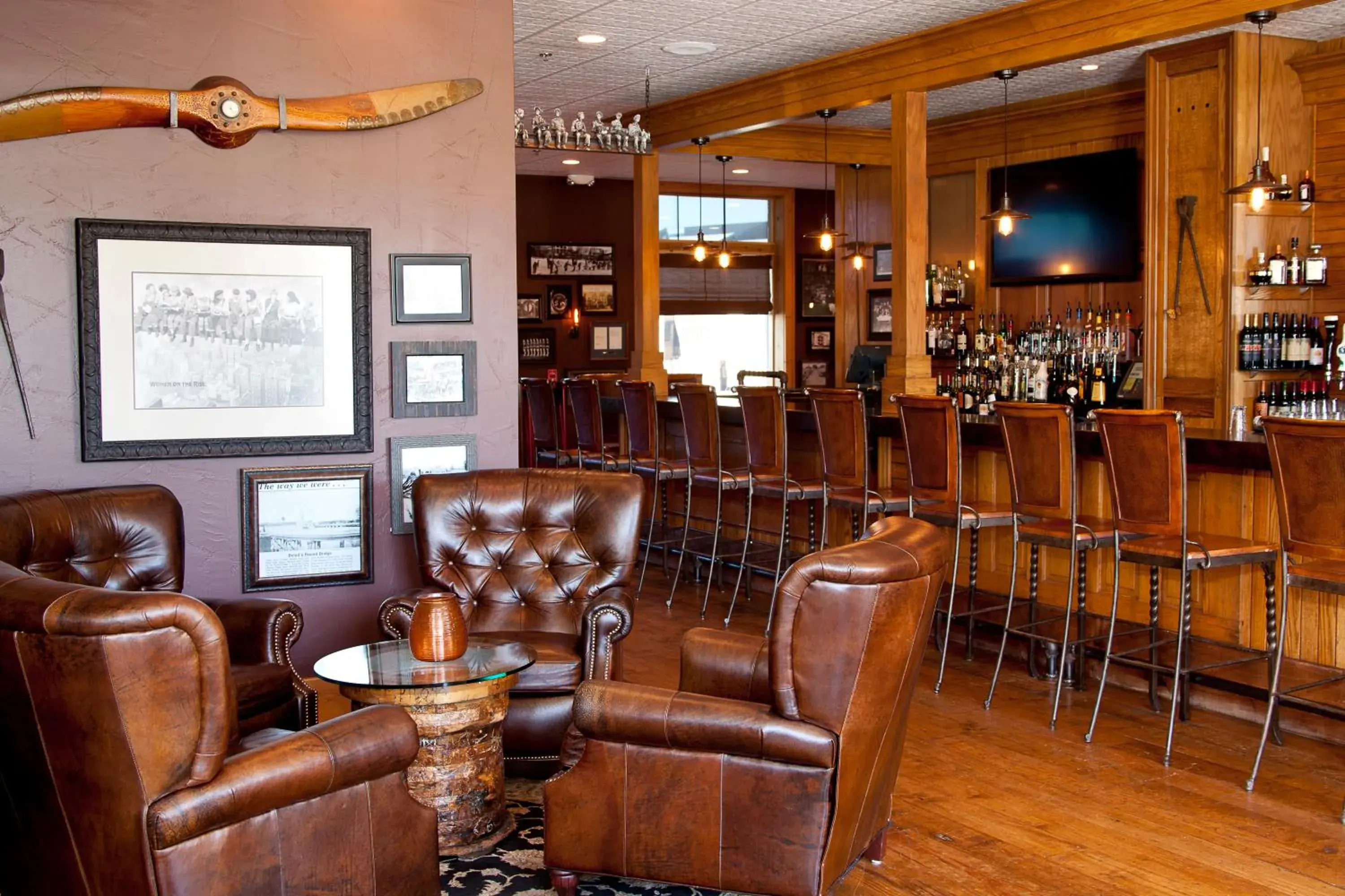 Lounge or bar in Ironworks Hotel Lounge or bar in Ironworks Hotel