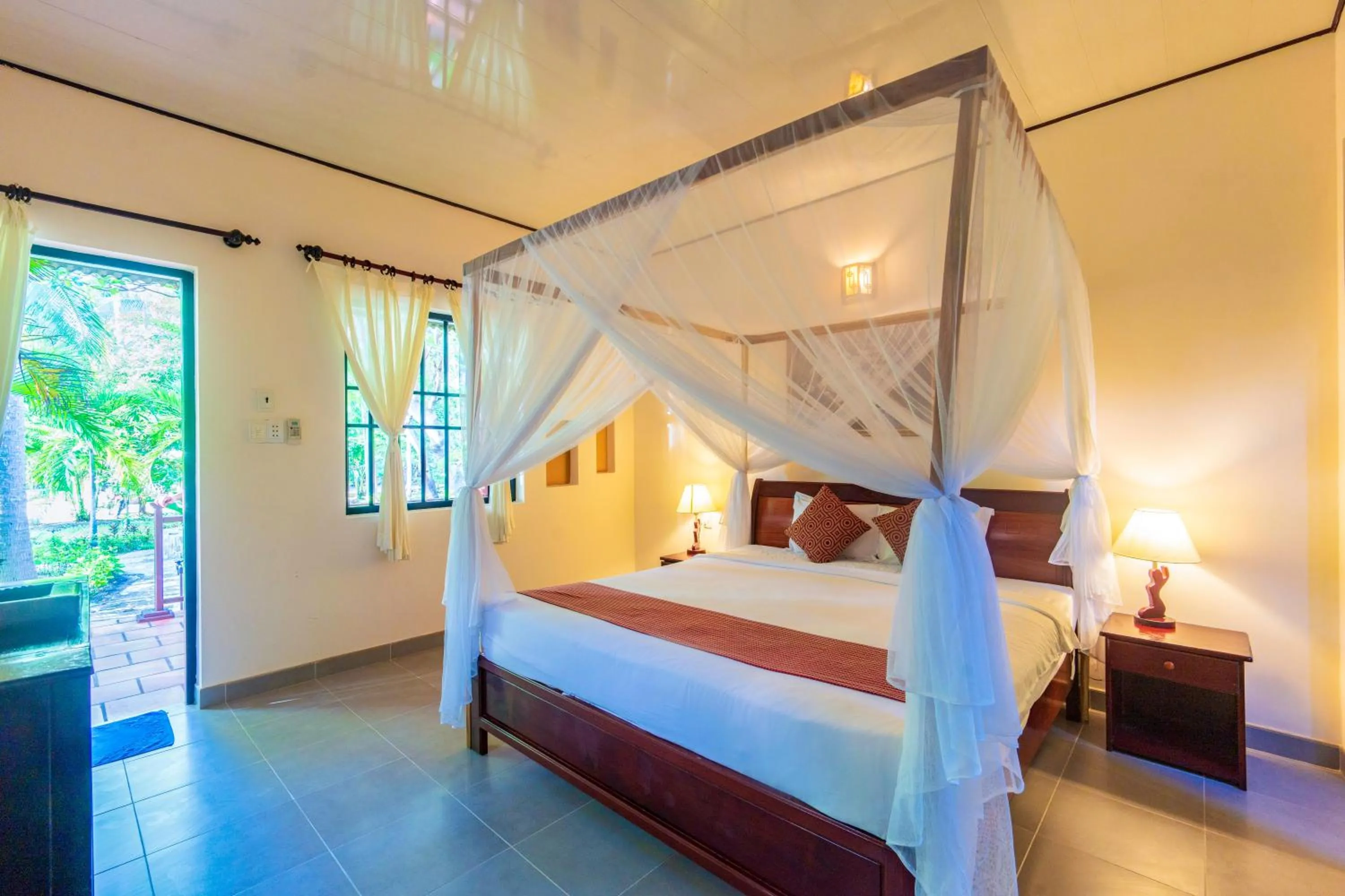 bunk bed, Bed in Sea Star Resort