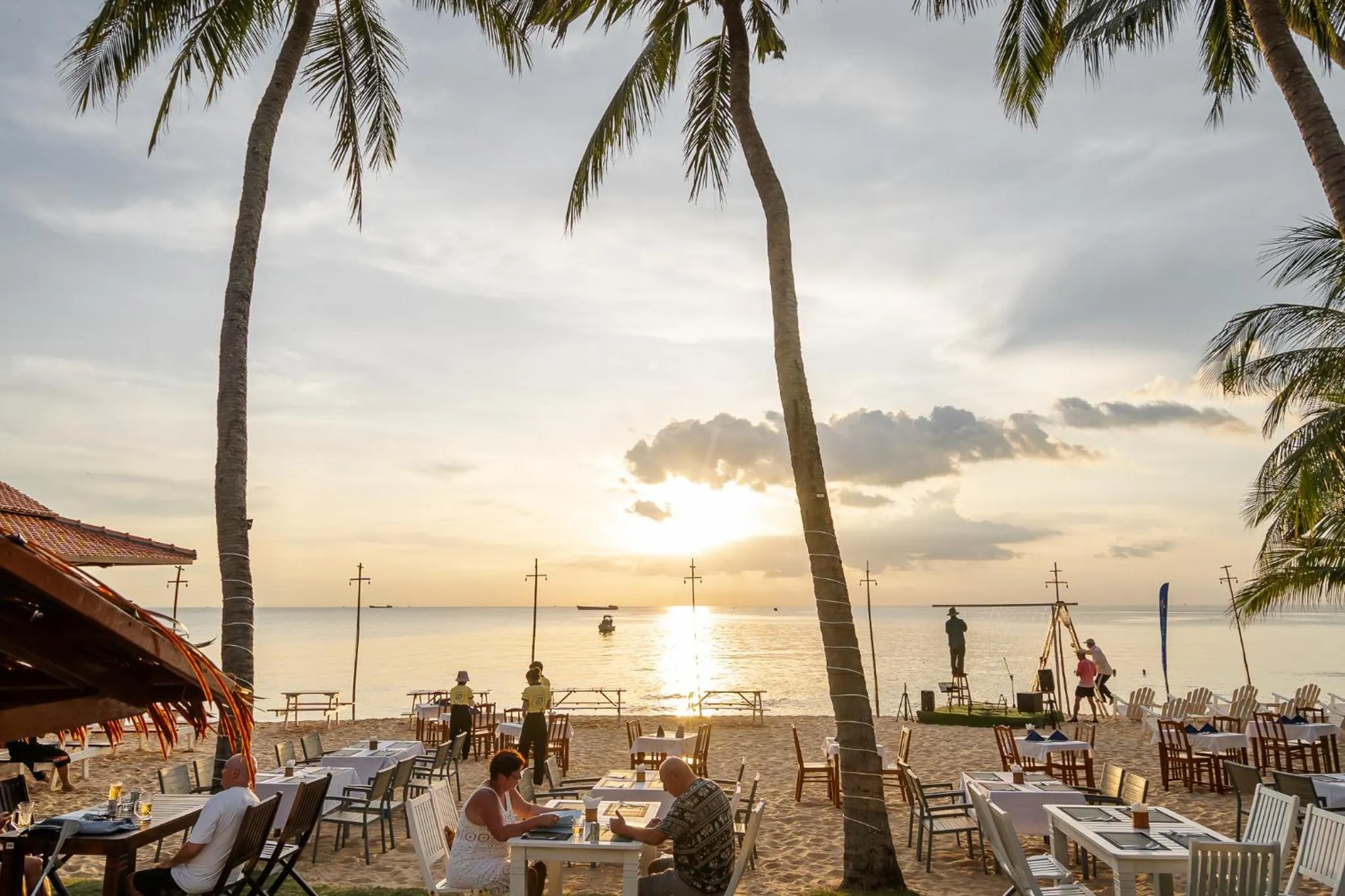 Restaurant/places to eat in Sea Star Resort