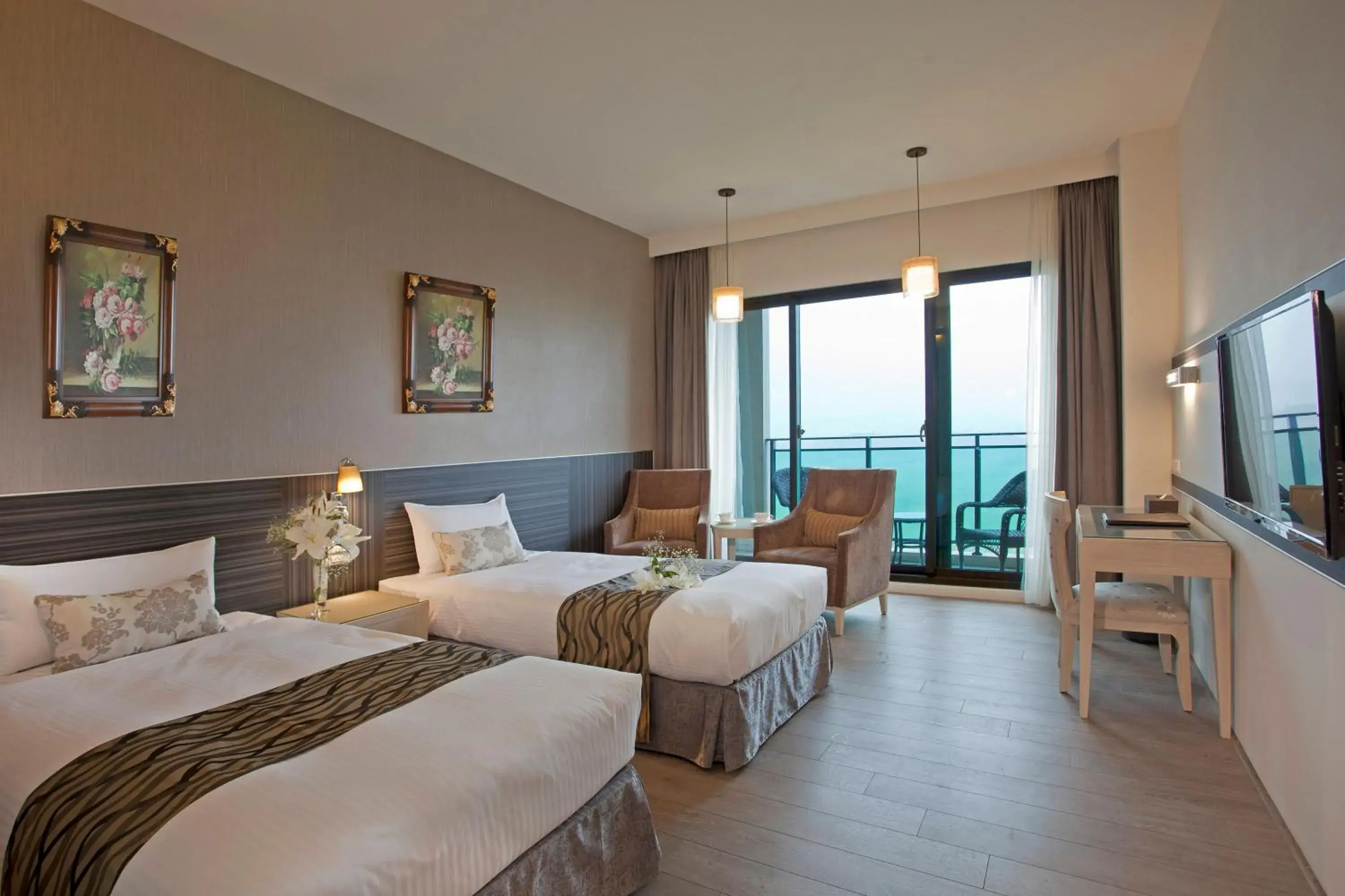 Day, Bed in Renyi Lake Hotel Day, Bed in Renyi Lake Hotel