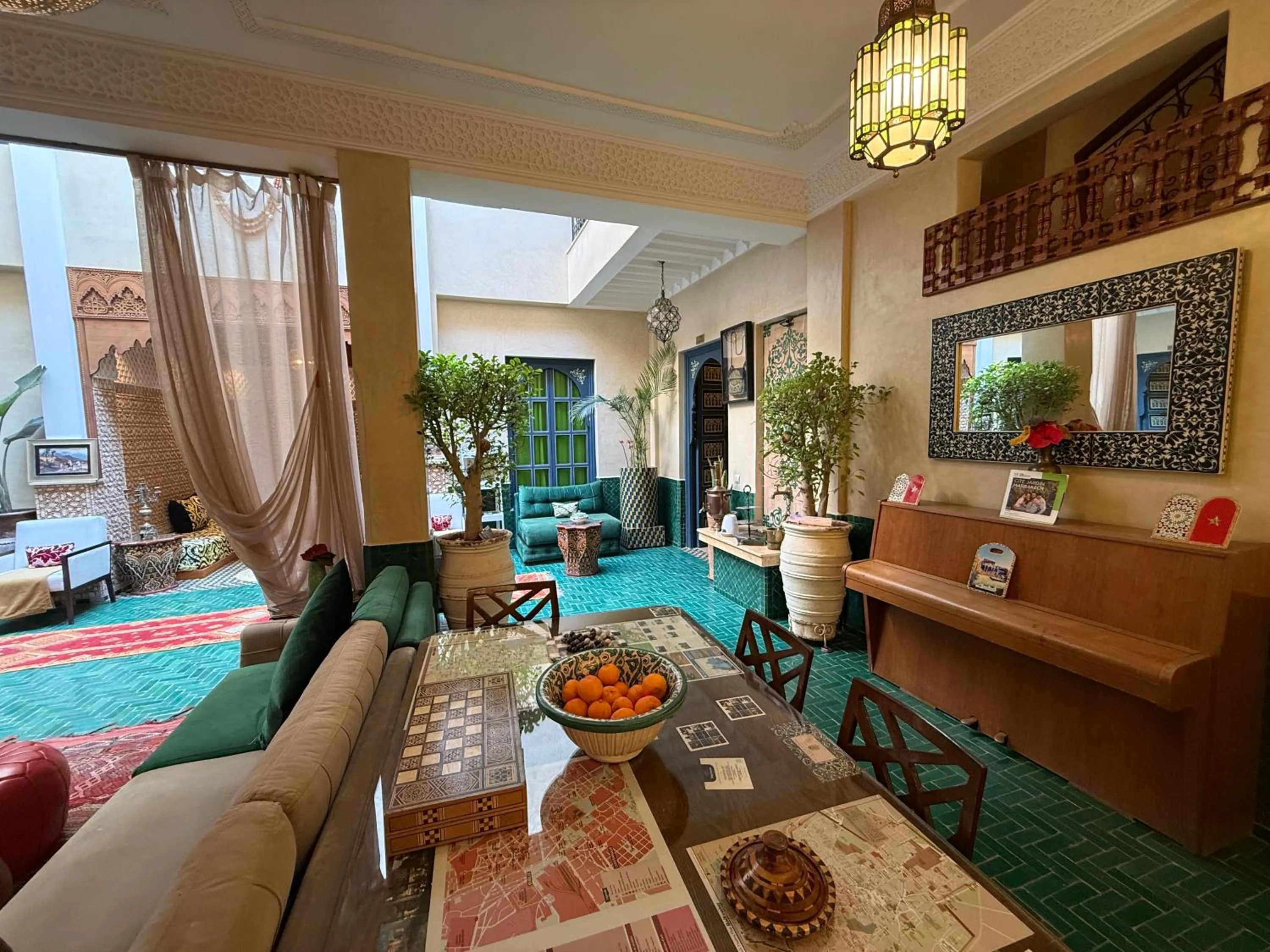 Living room in Riad Atrium & Spa
