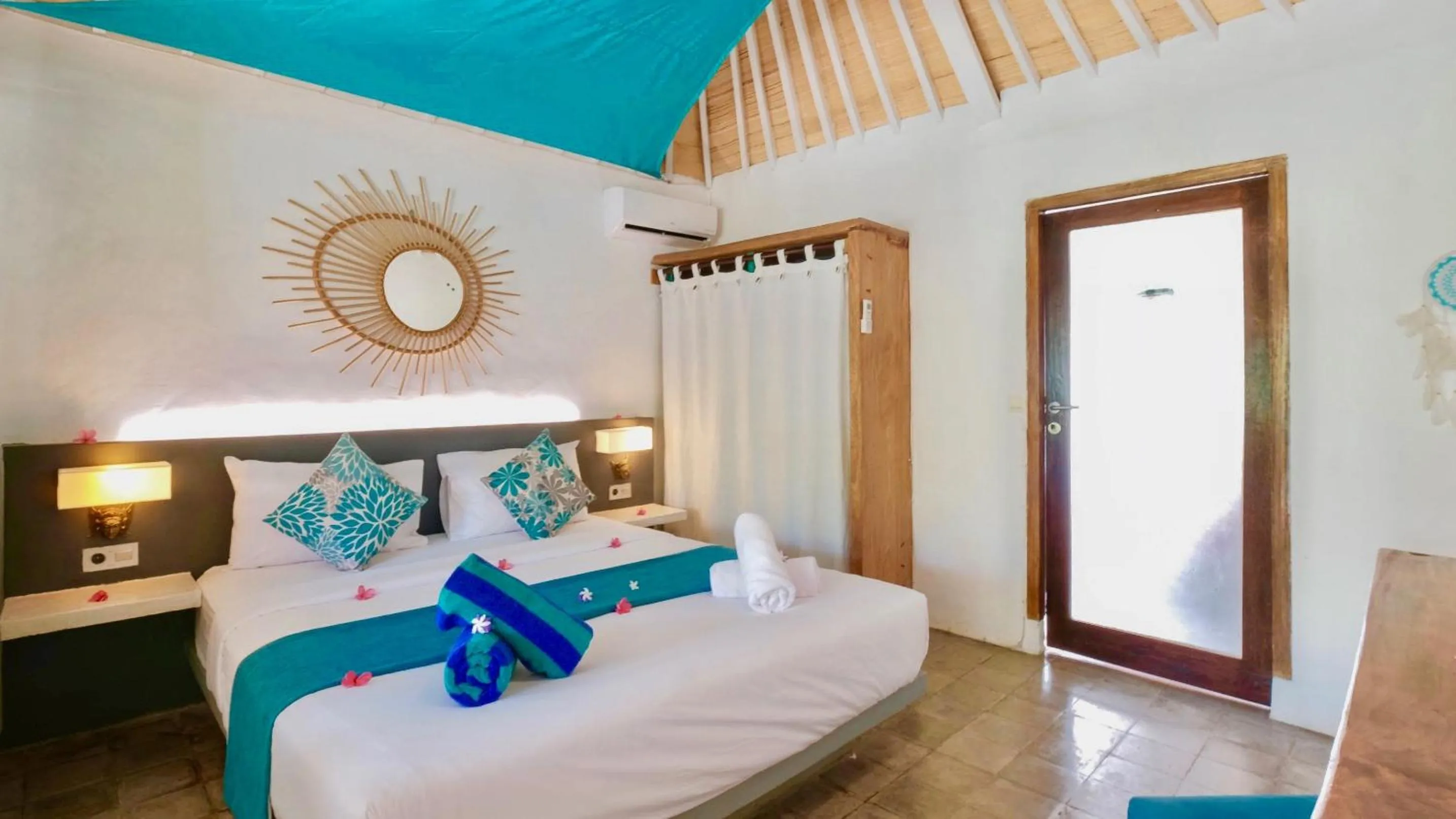 Bedroom, Bed in L'Archipel