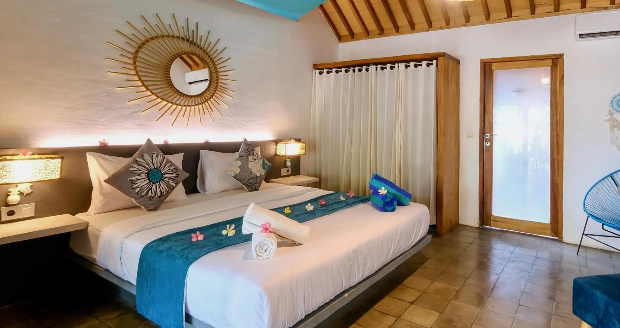 Bedroom, Bed in L'Archipel