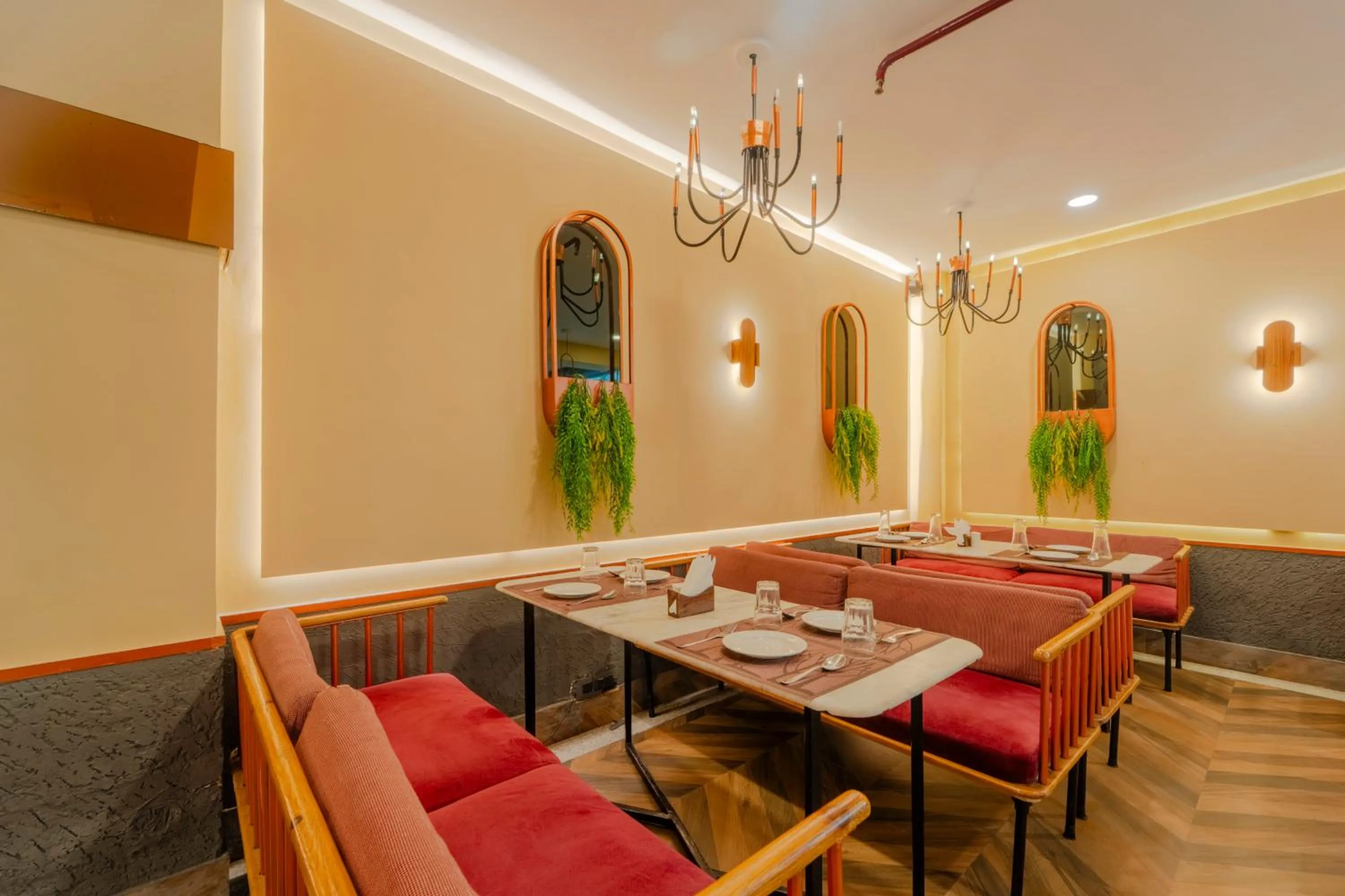 Restaurant/places to eat in Treebo Shivam Inn Near Singapore Mall