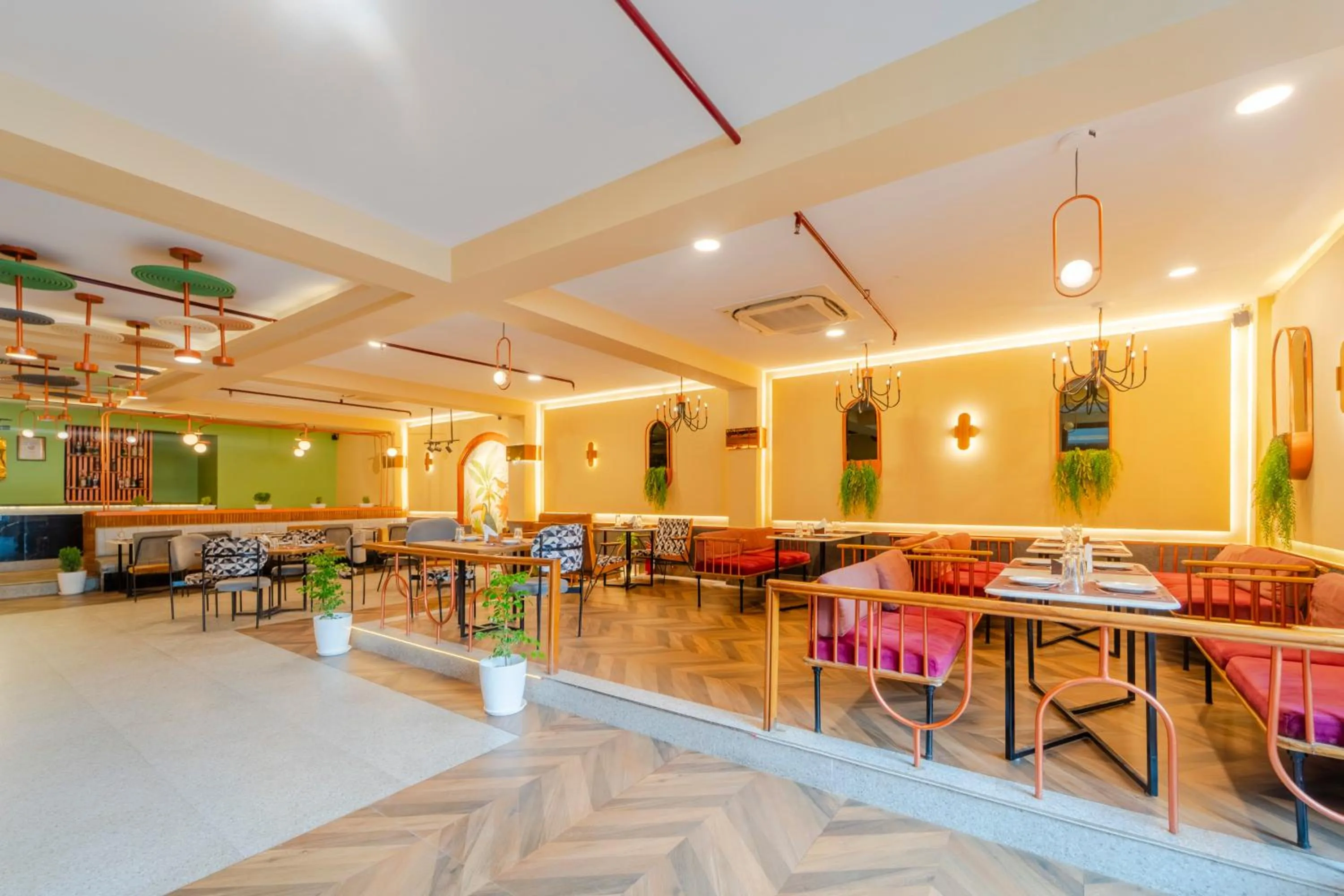 Restaurant/places to eat in Treebo Shivam Inn Near Singapore Mall