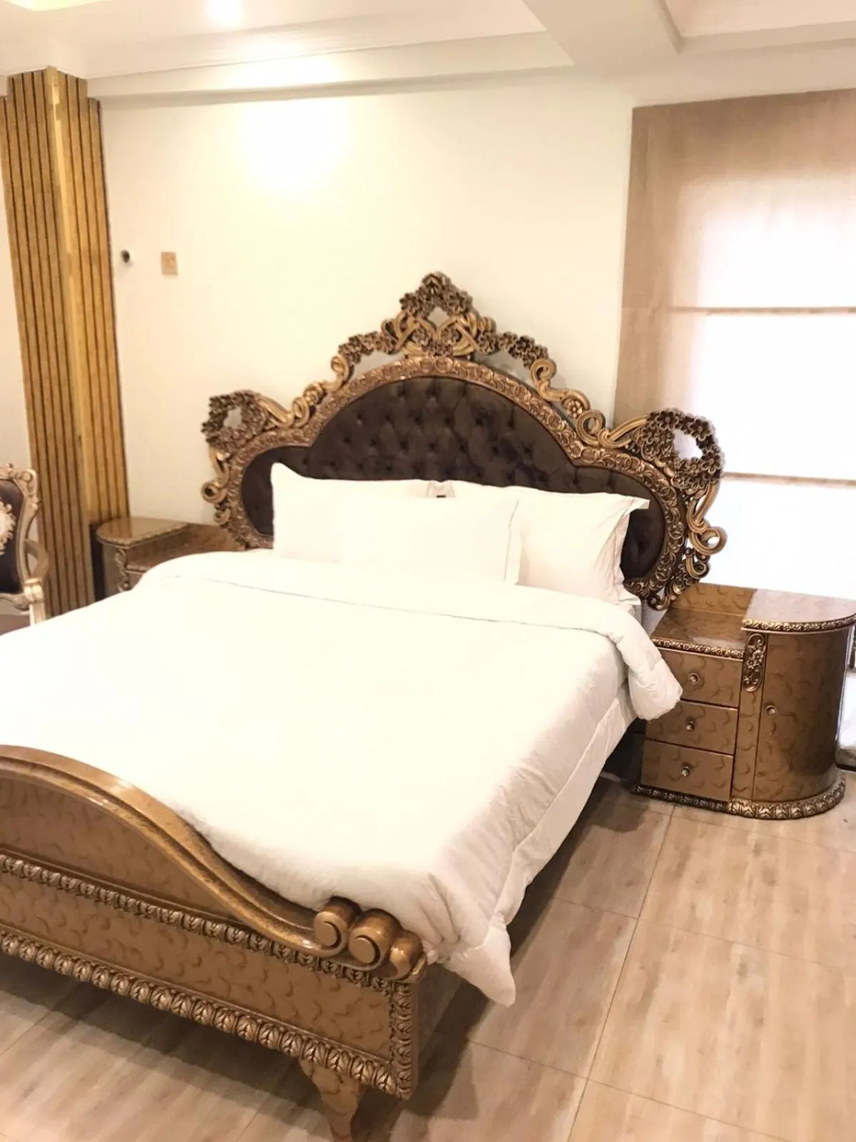 Bed in Burj A Zafar