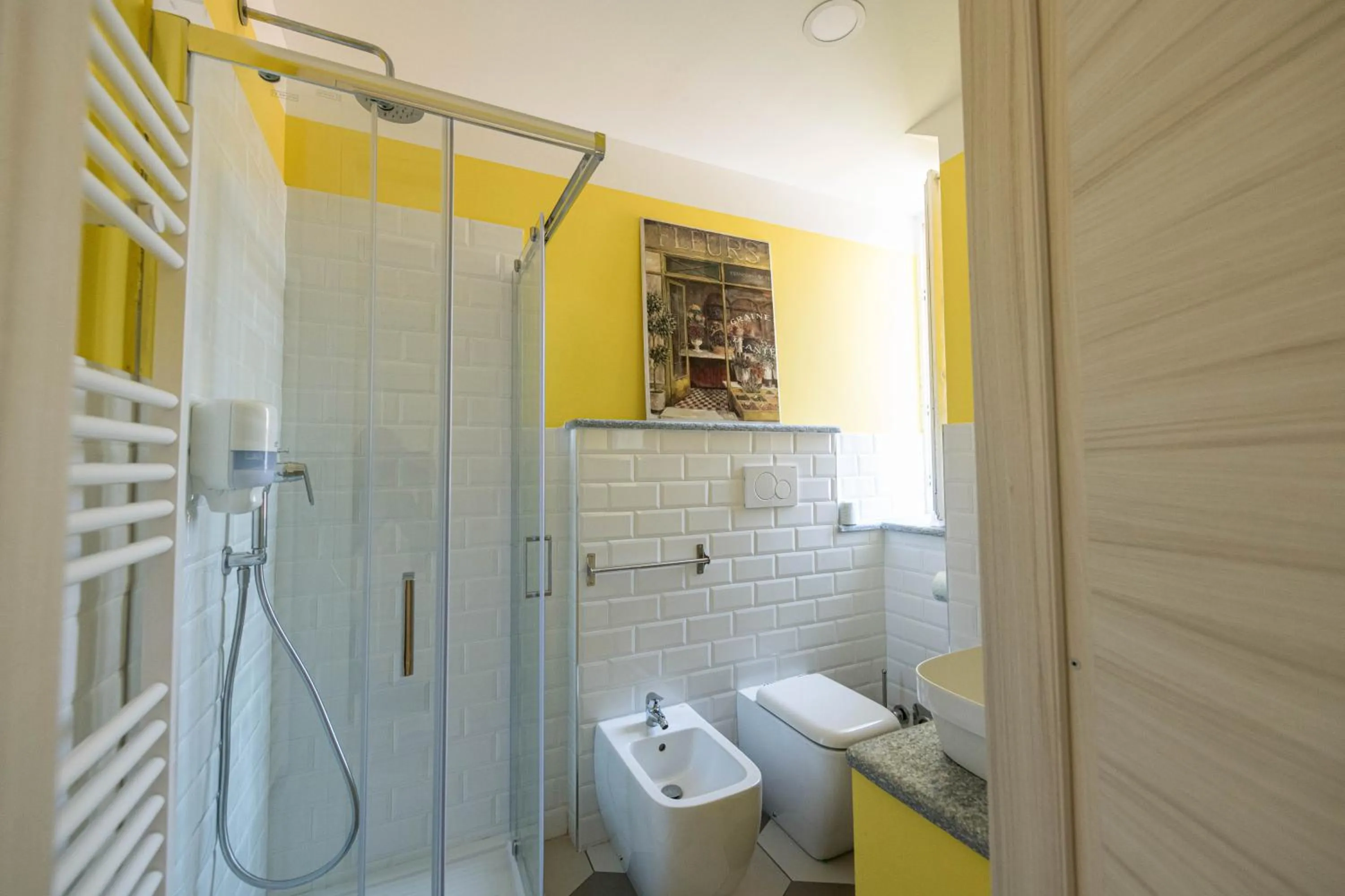 Shower in Guest House - Il Cedro Reale