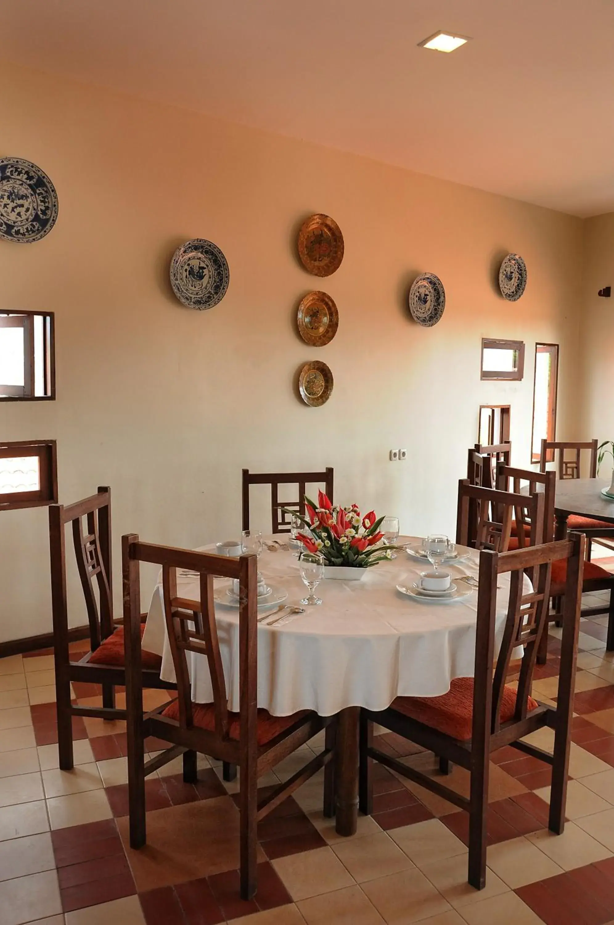 Restaurant/Places to Eat in Griya Tetirah