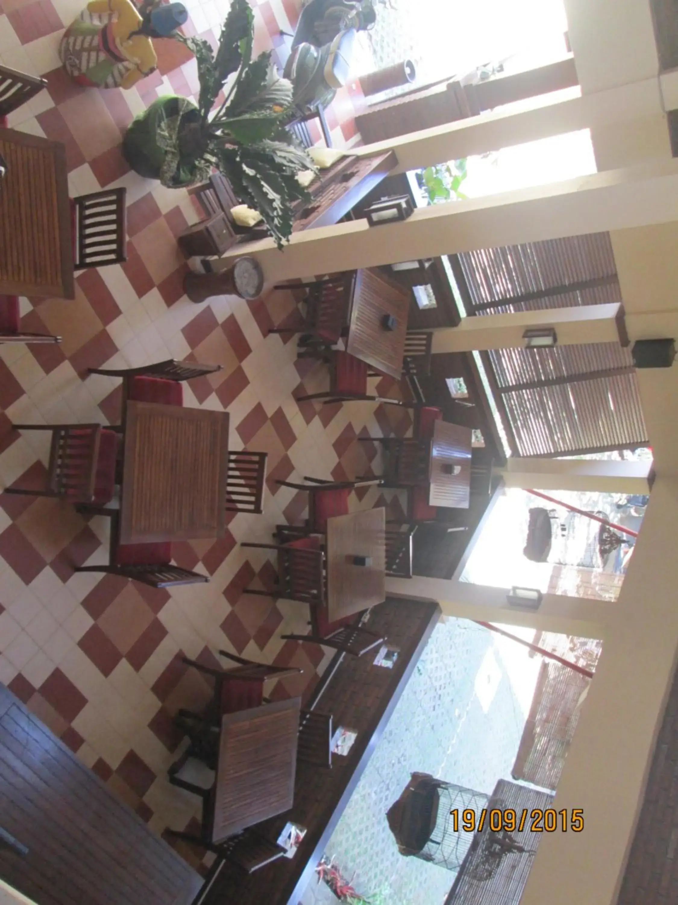 Communal lounge/ TV room, Restaurant/Places to Eat in Griya Tetirah