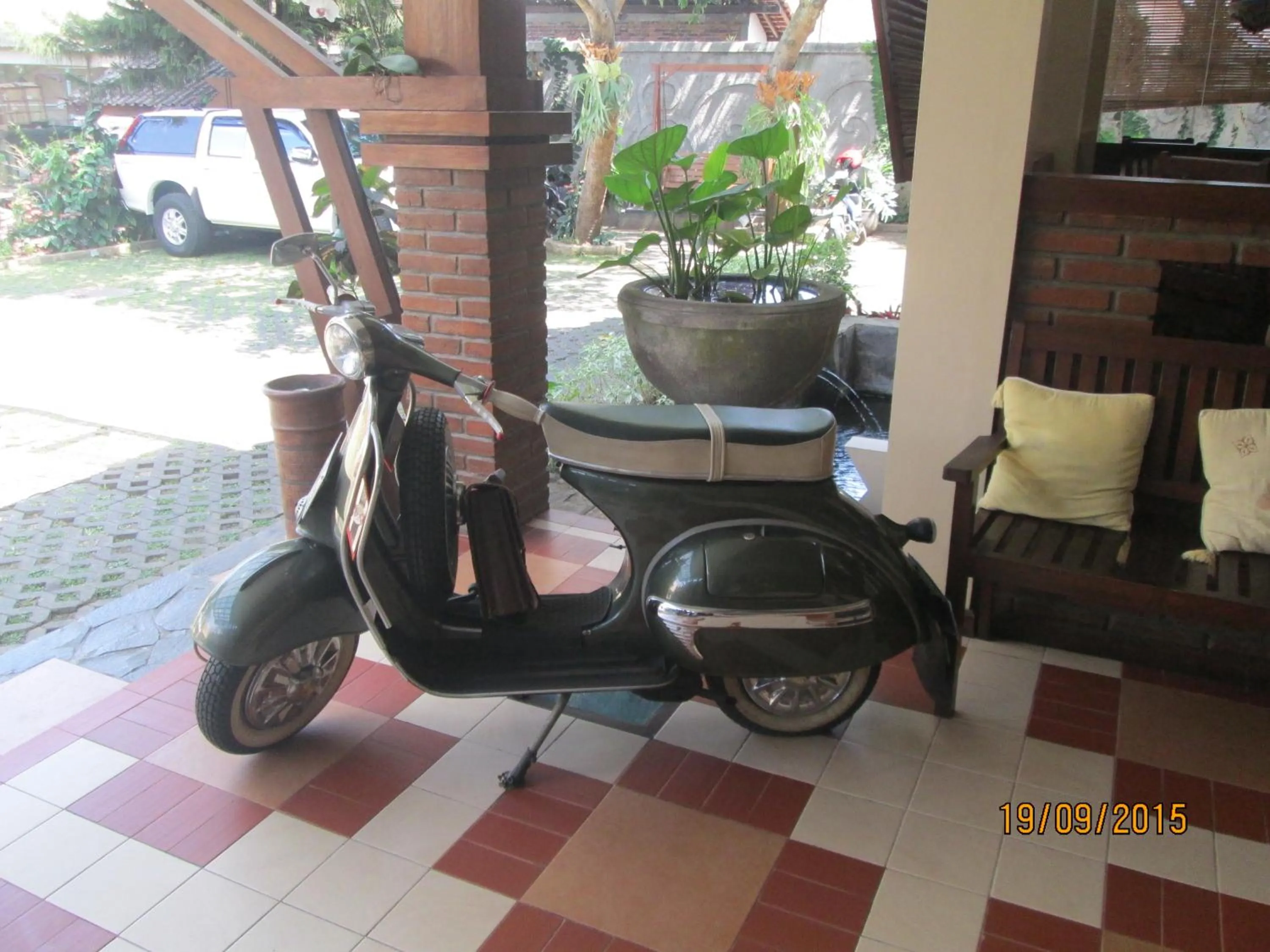 Communal lounge/ TV room in Tetirah Boutique Hotel Salatiga