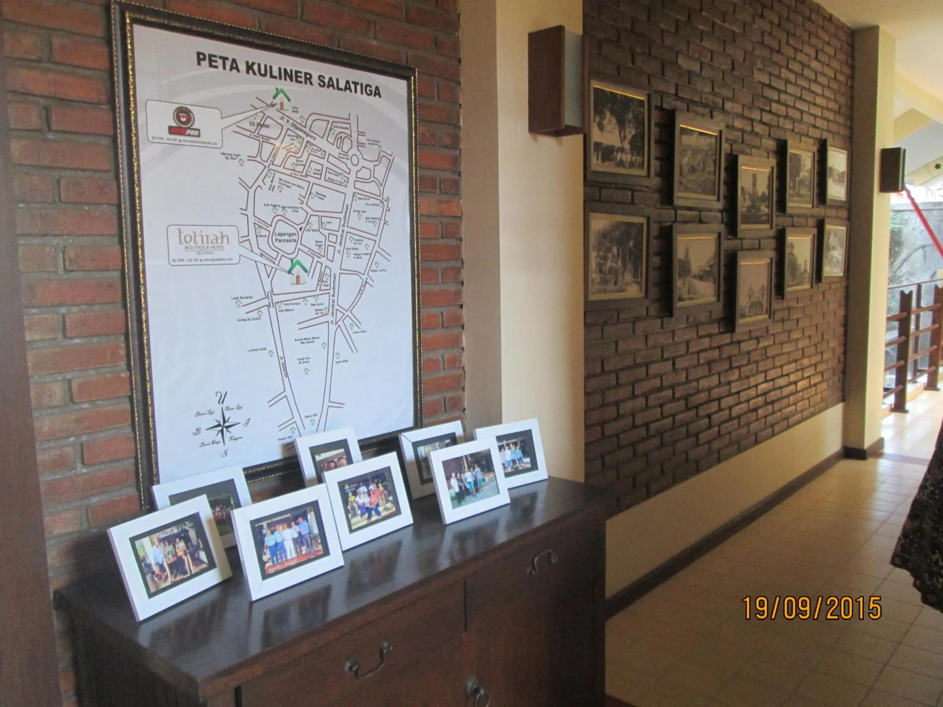 Communal lounge/ TV room in Tetirah Boutique Hotel Salatiga