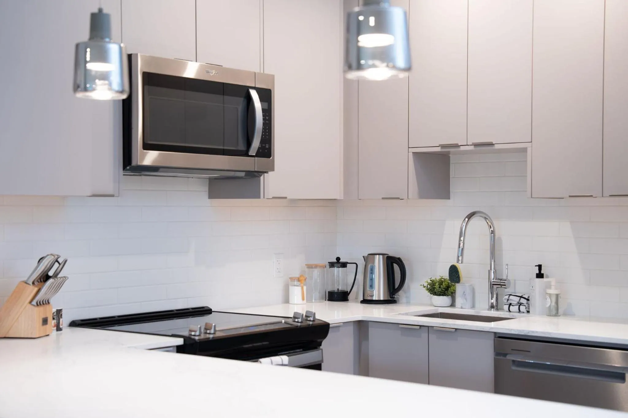 Hemlock Hangout by Revelstoke Vacations