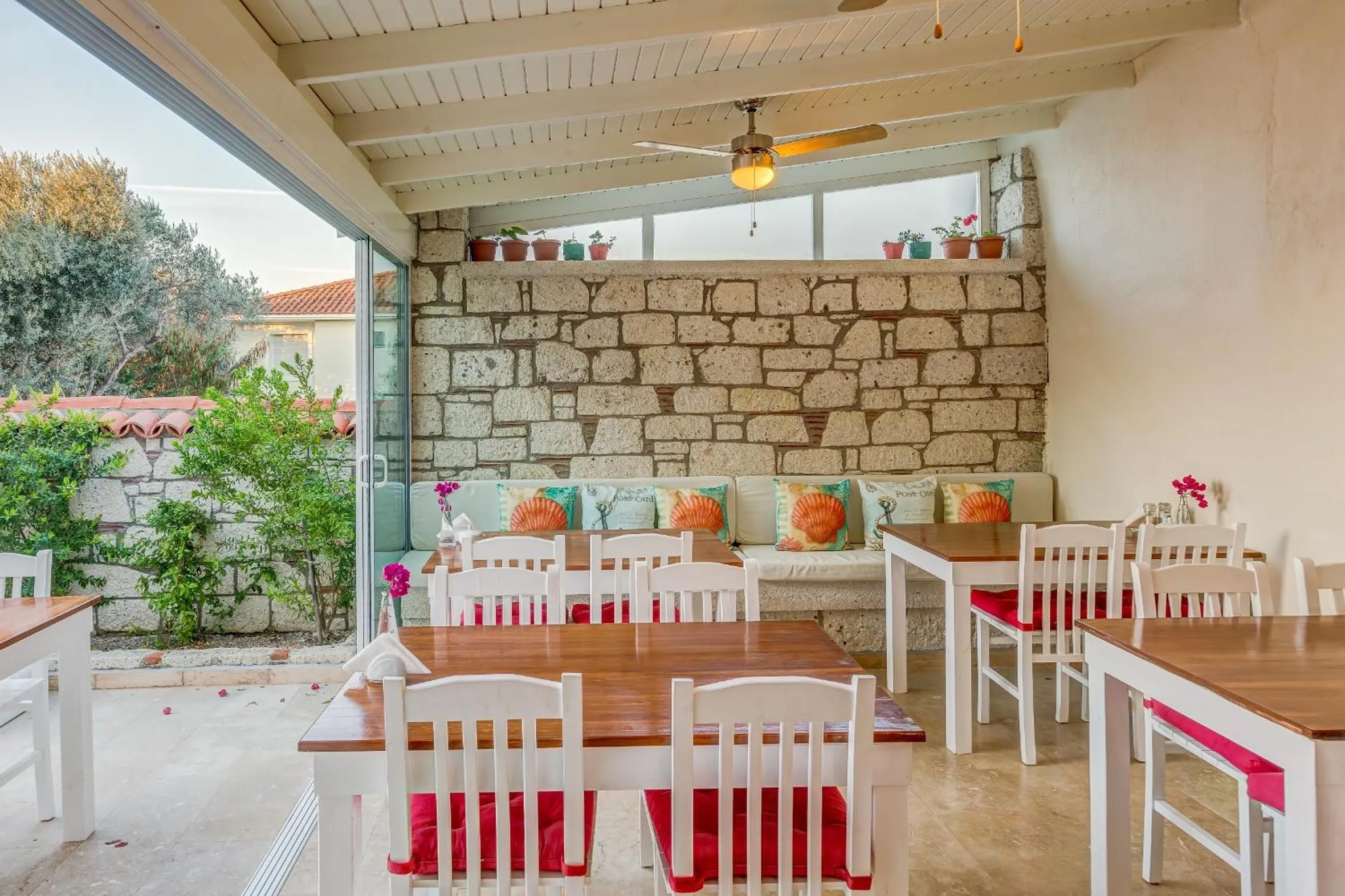 Restaurant/places to eat in Fora Konak Alacati