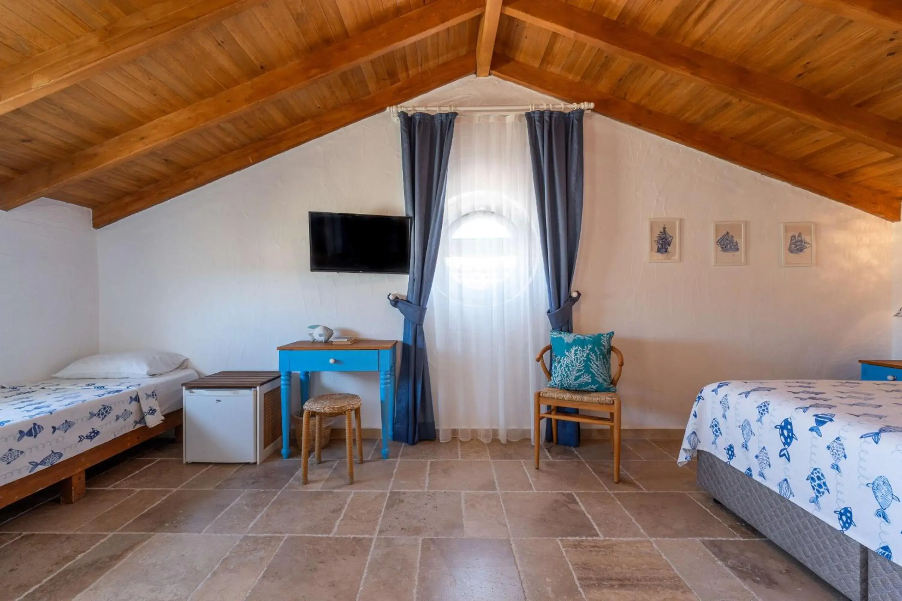 Deluxe Triple Room in Fora Konak Alacati Deluxe Triple Room in Fora Konak Alacati