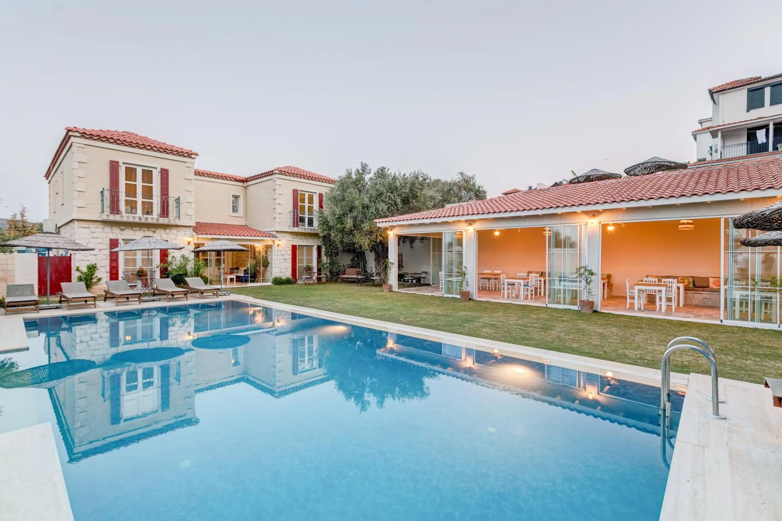 Property building in Fora Konak Alacati