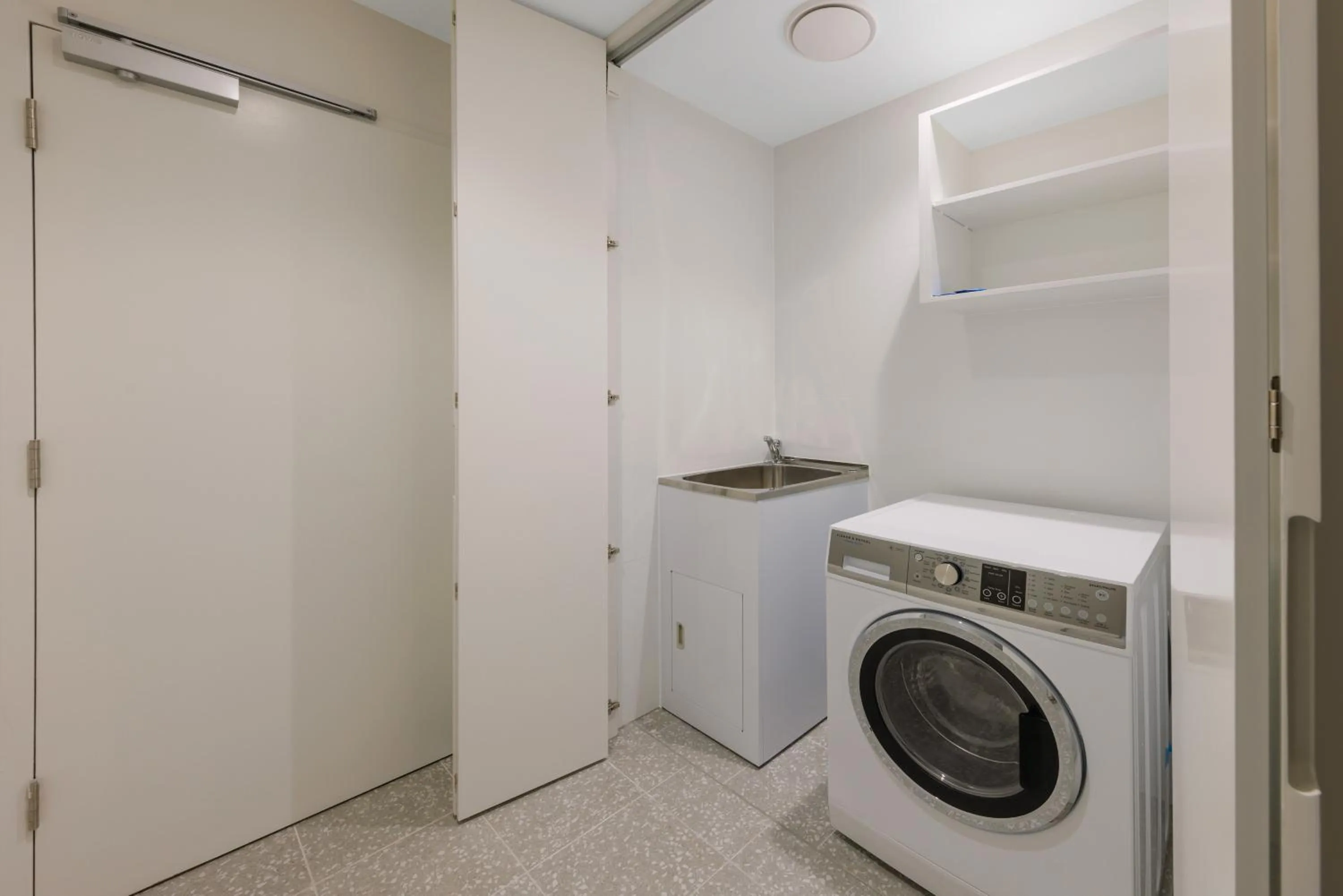 washing machine in Veriu Macquarie Park