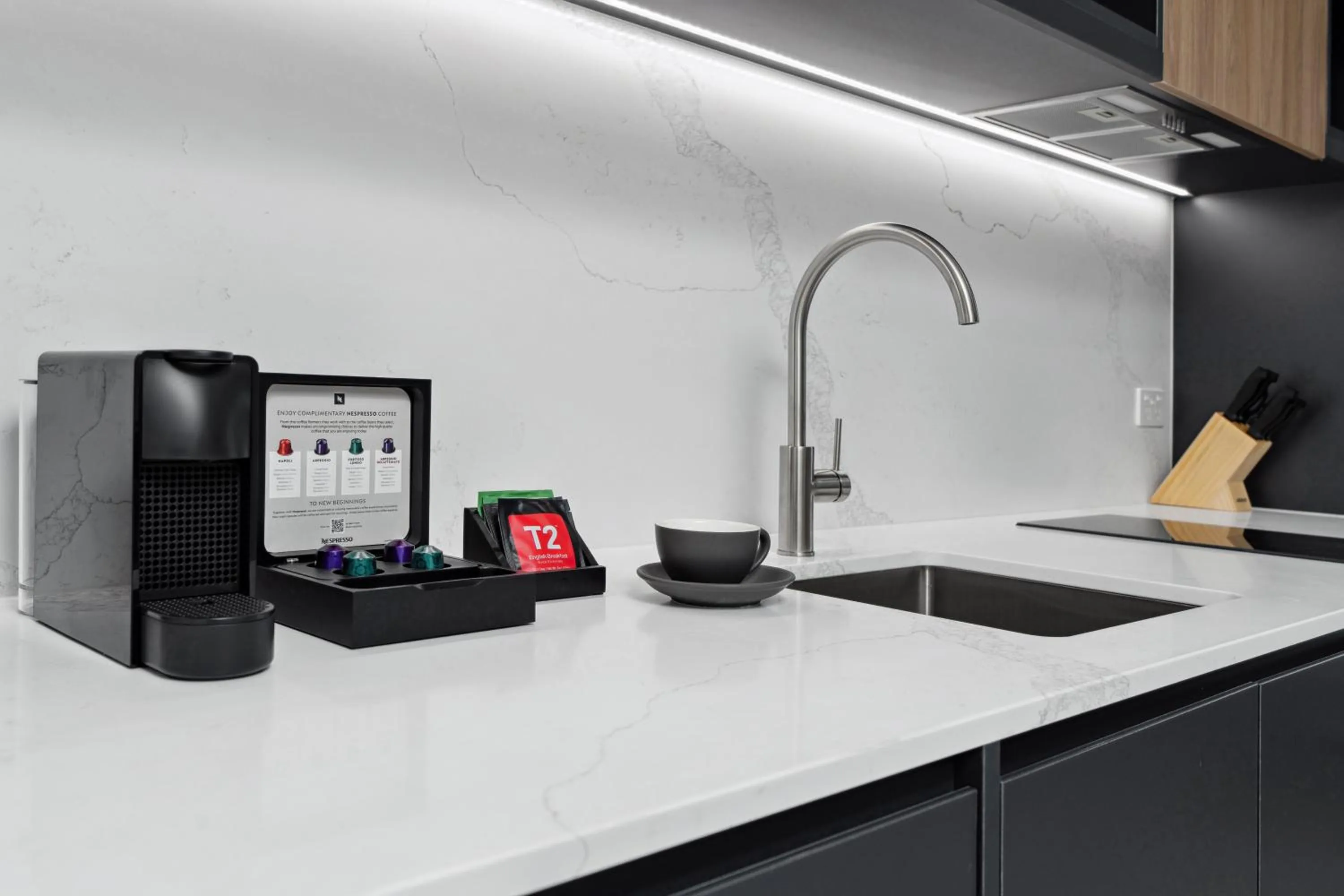 Coffee/tea facilities in Veriu Macquarie Park