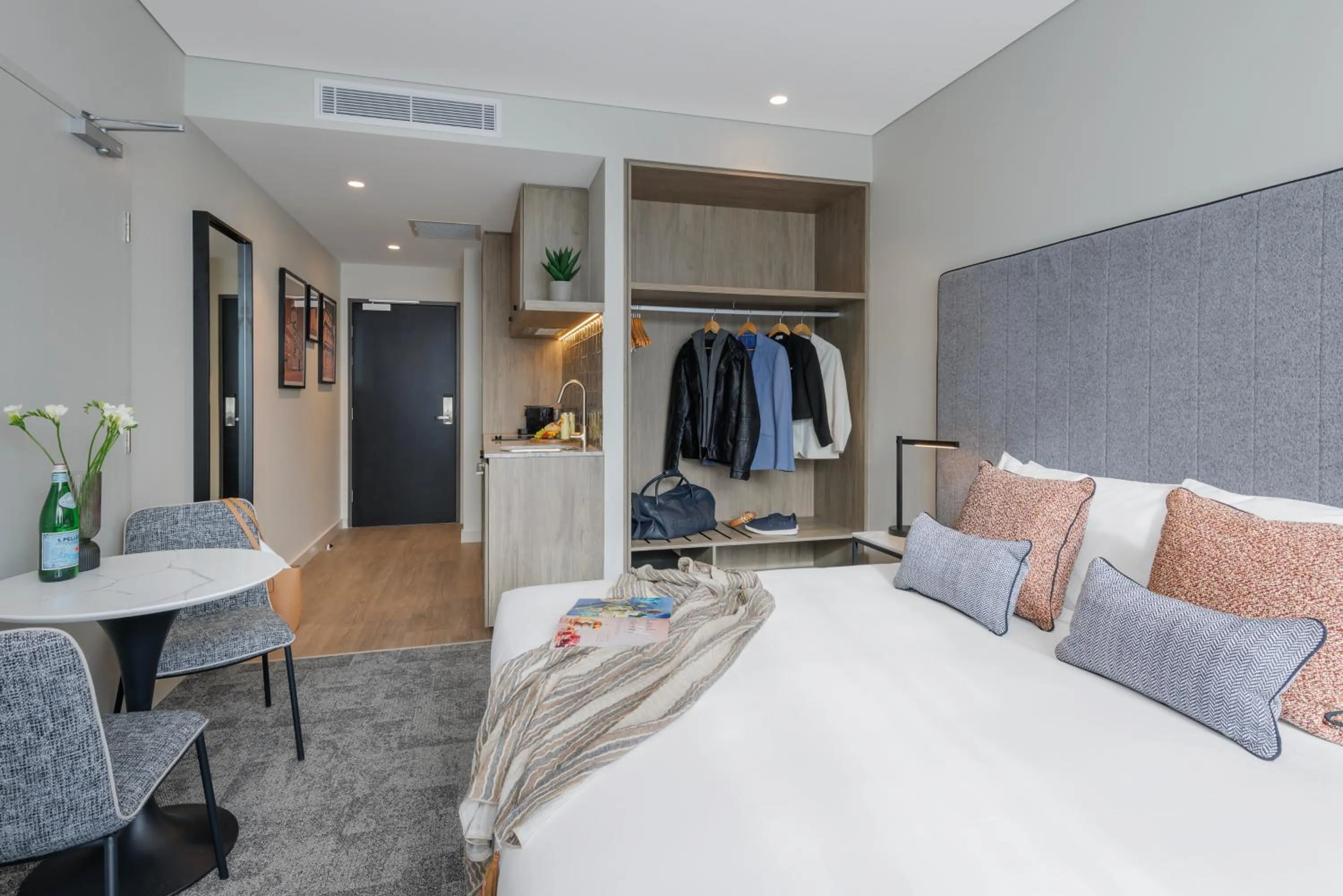 Photo of the whole room, Bed in Punthill Maitland