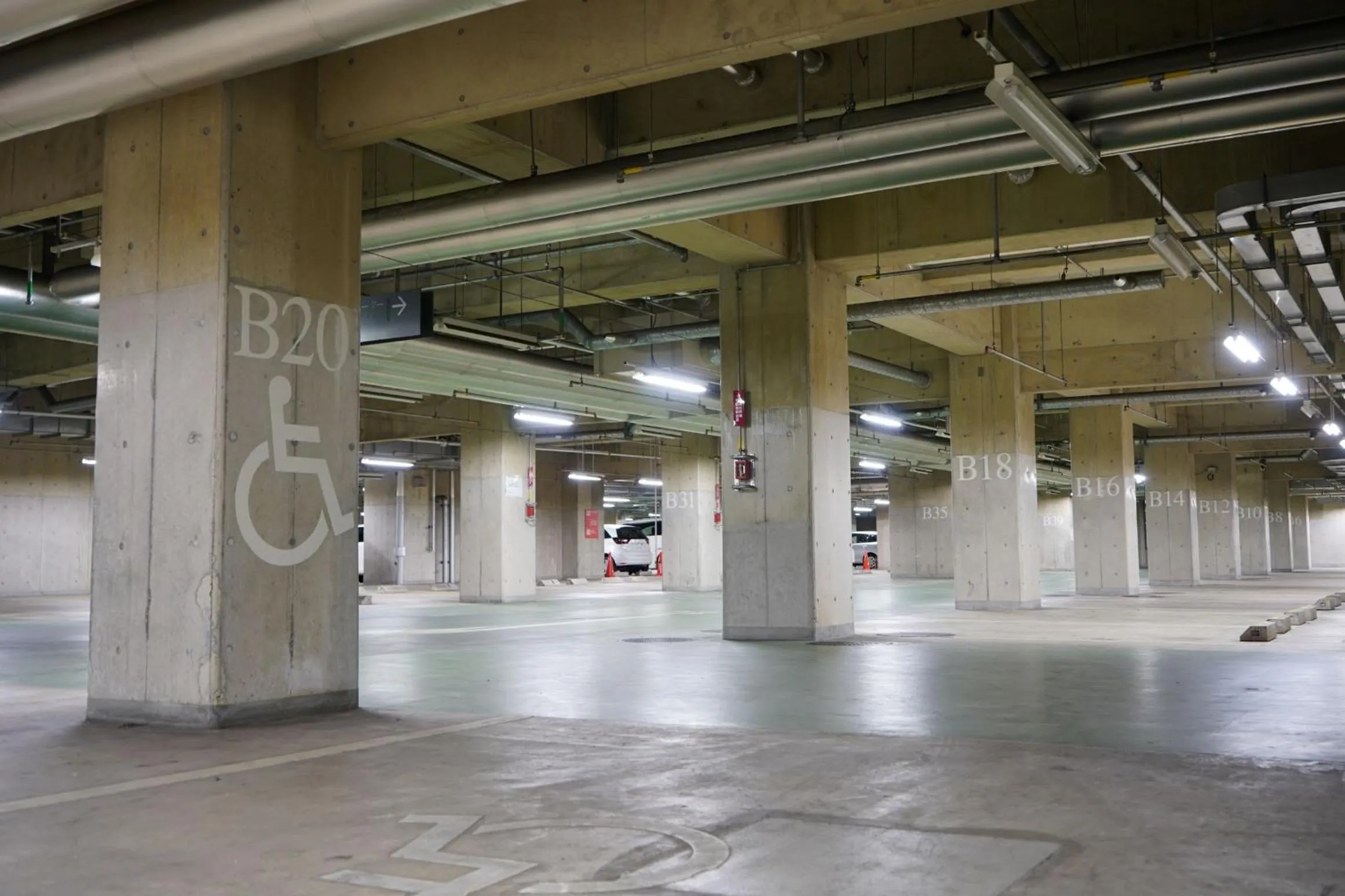 Parking in Chateraise Hotel Nagano