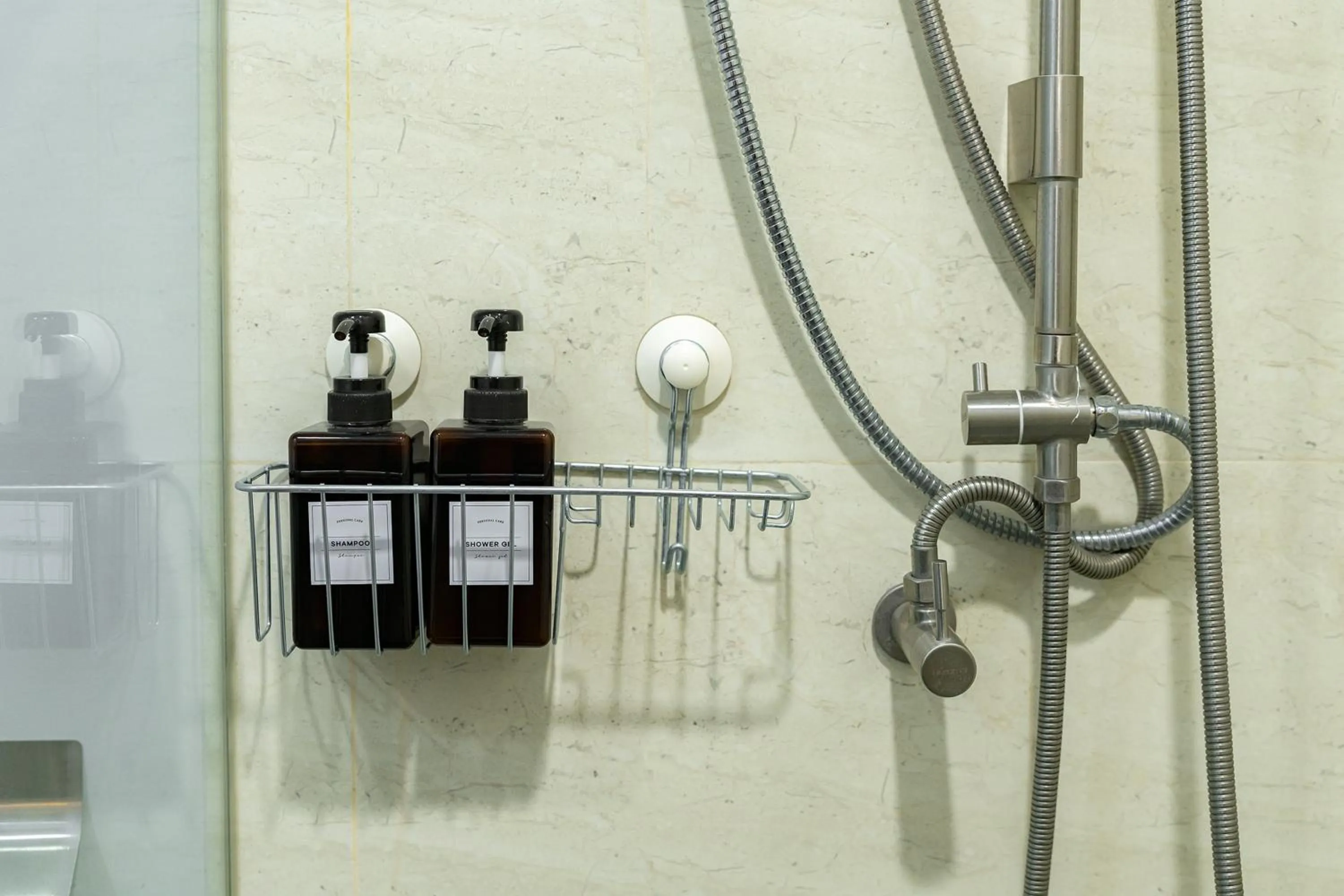 Shower in 23 AVA at Saladaeng