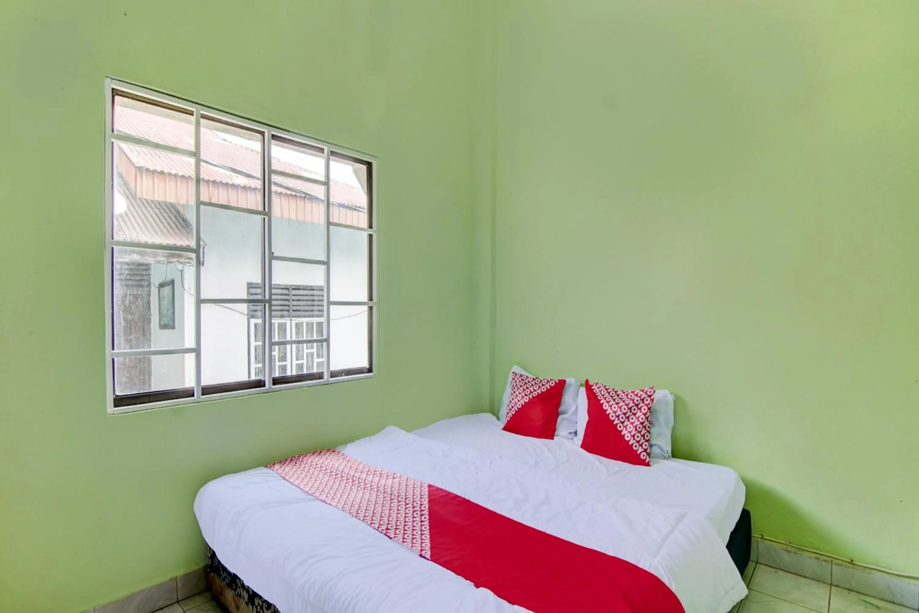 Bedroom, Bed in Hotel O Angsana Aglow Homestay Near Taman Angsana