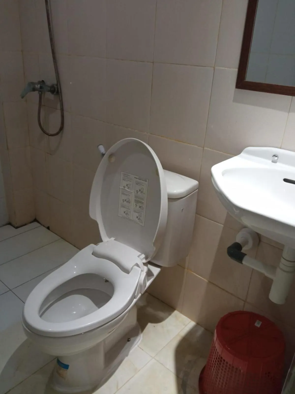 Bathroom in Hotel O Ananda Homestay Syariah