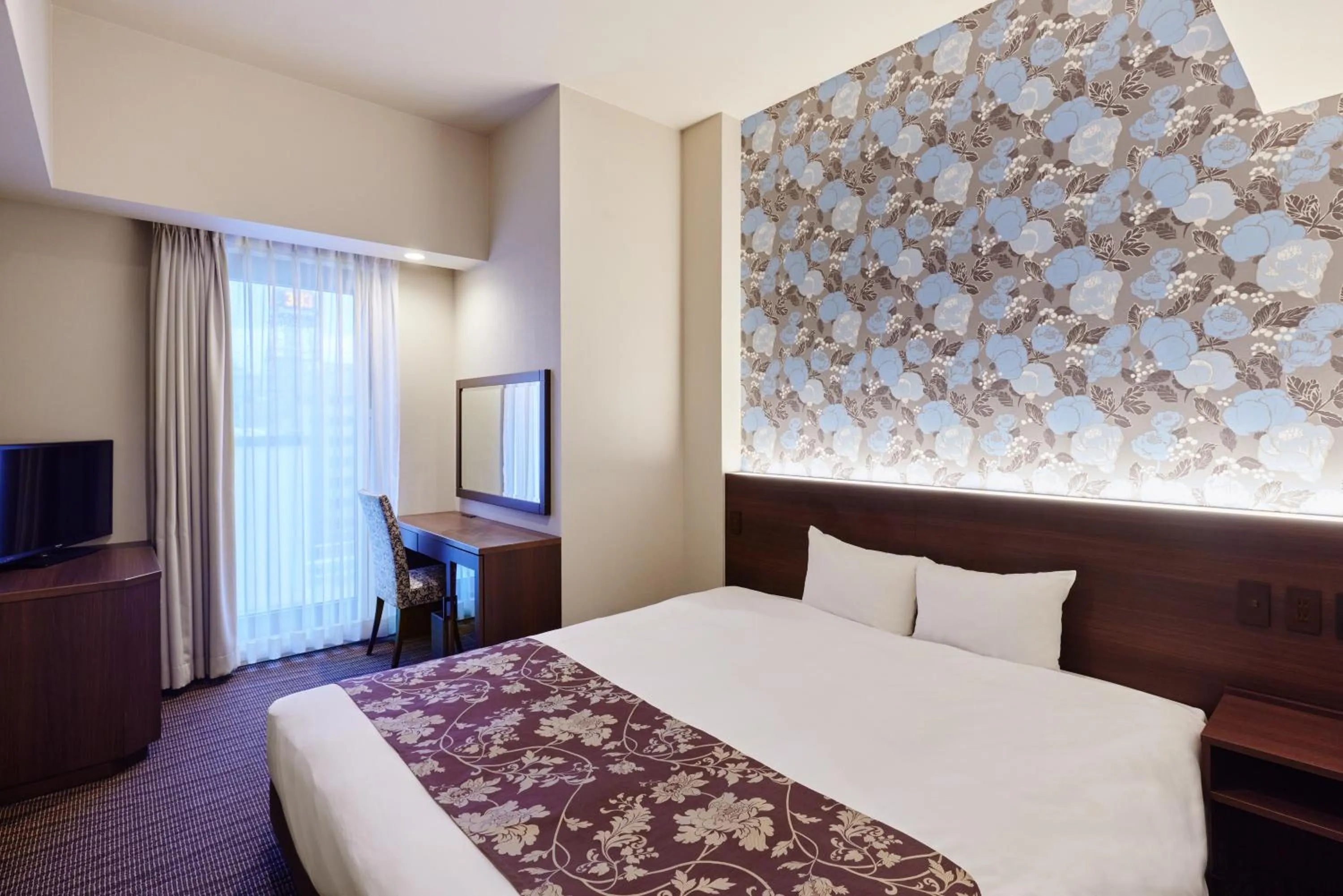 Bed in Hotel WBF Sapporo Chuo