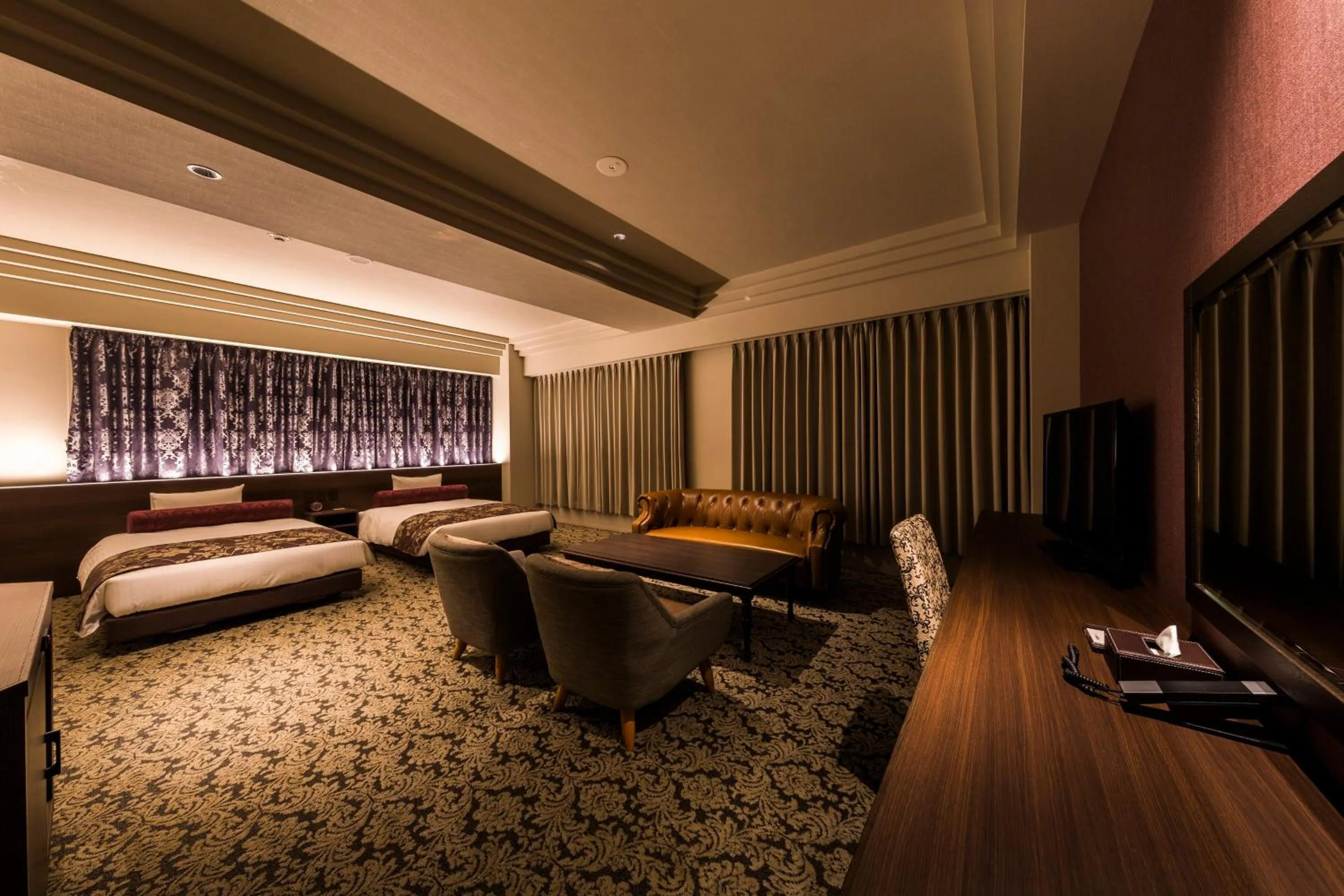 Living room, Bed in Hotel WBF Sapporo Chuo