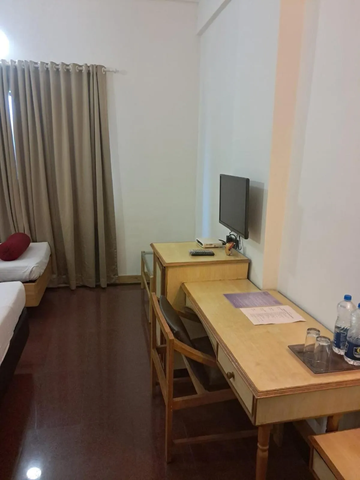 TV and multimedia, Bed in Presidency Towers,Kochi