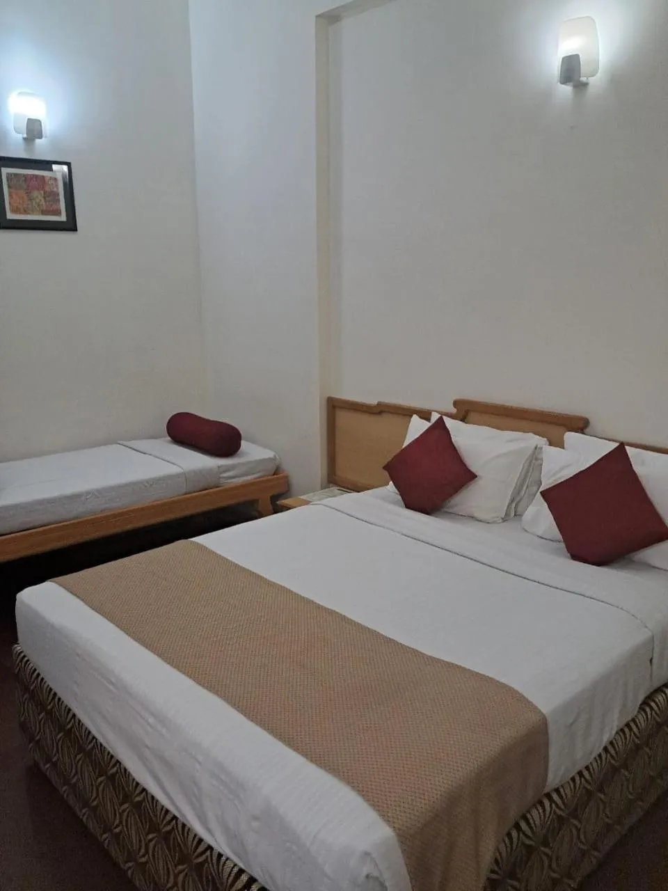 Bed in Presidency Towers,Kochi