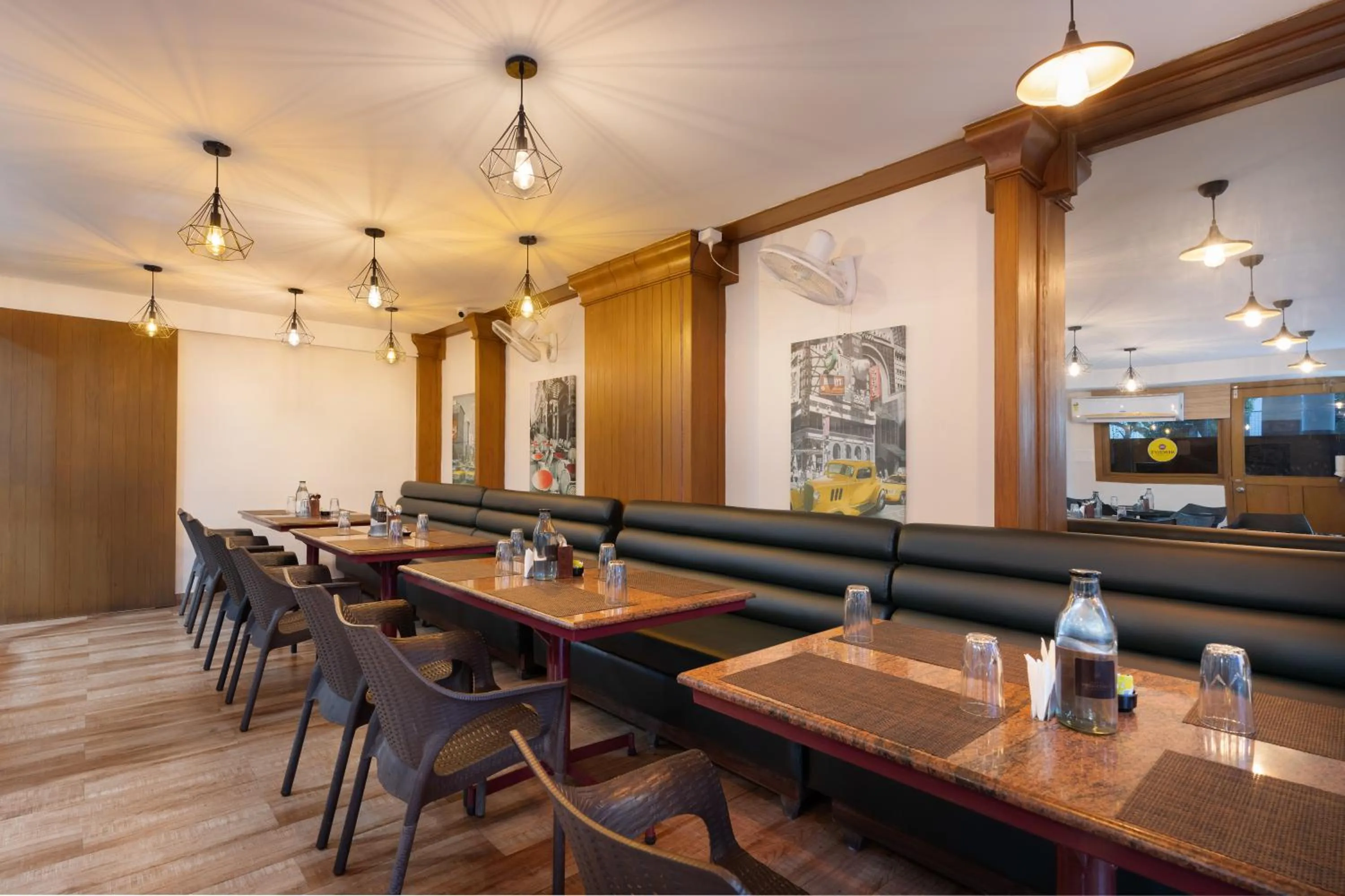 Restaurant/places to eat in Presidency Towers,Kochi