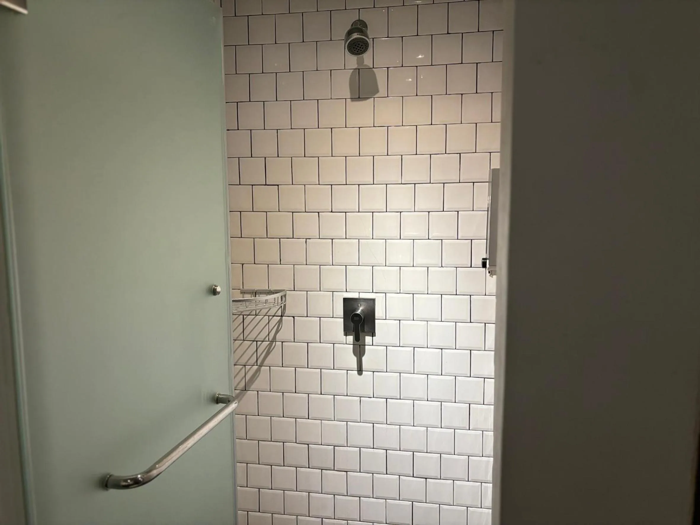 Shower in Cacha Hotel