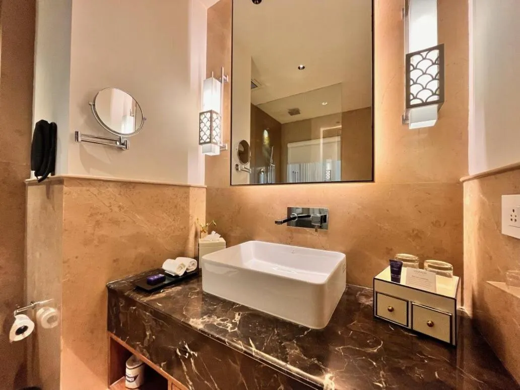 Bathroom in Vivanta Tawang