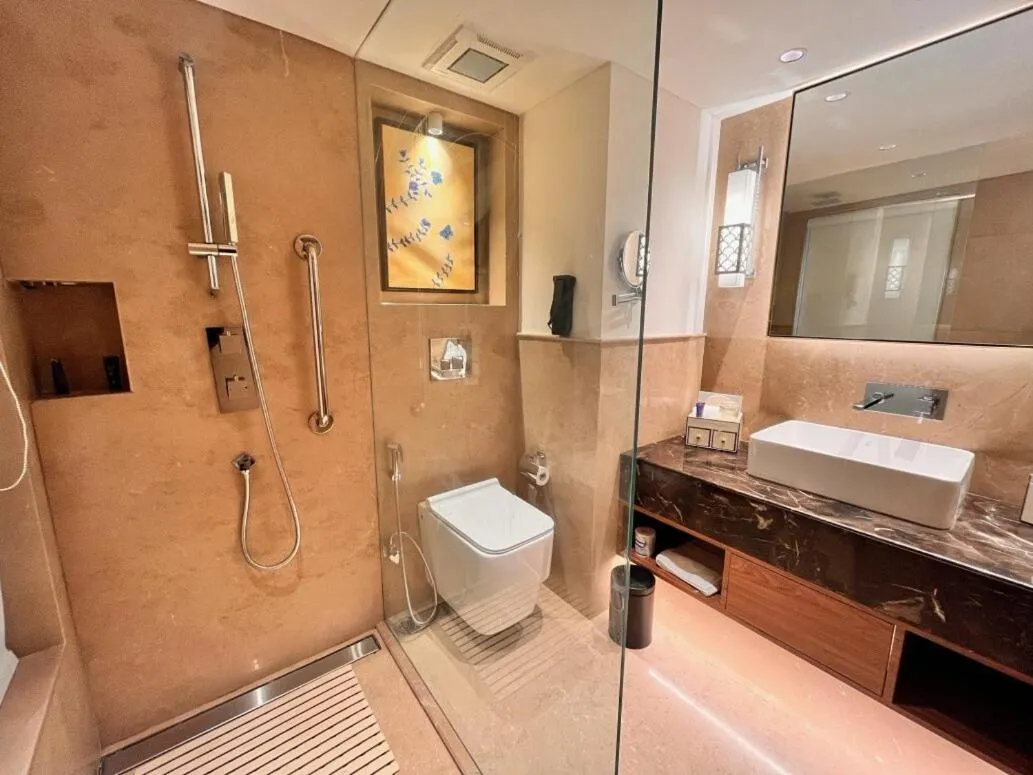 Bathroom in Vivanta Tawang