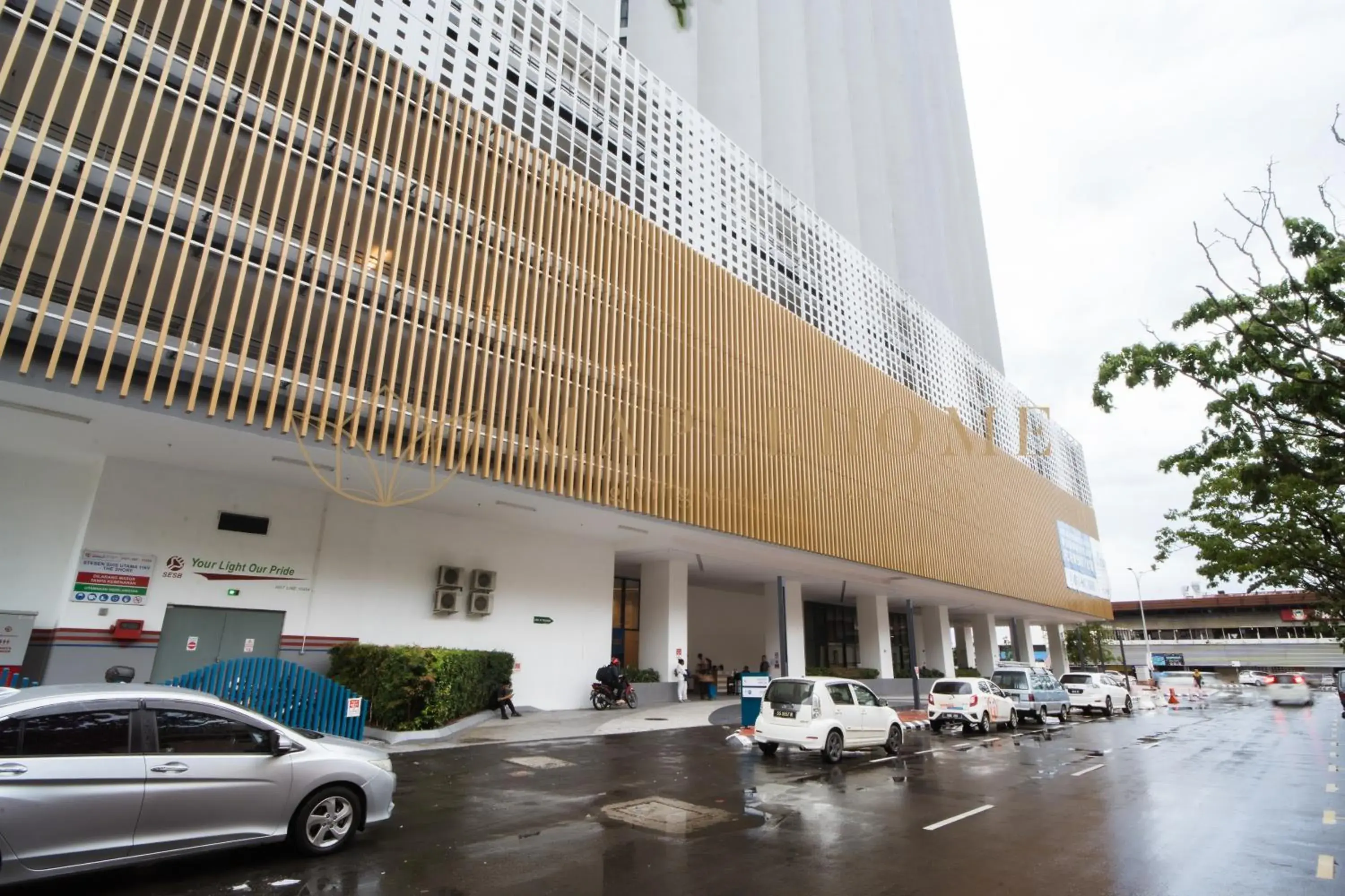 Property building in The Shore Premier Suites Kota Kinabalu Property building in The Shore Premier Suites Kota Kinabalu