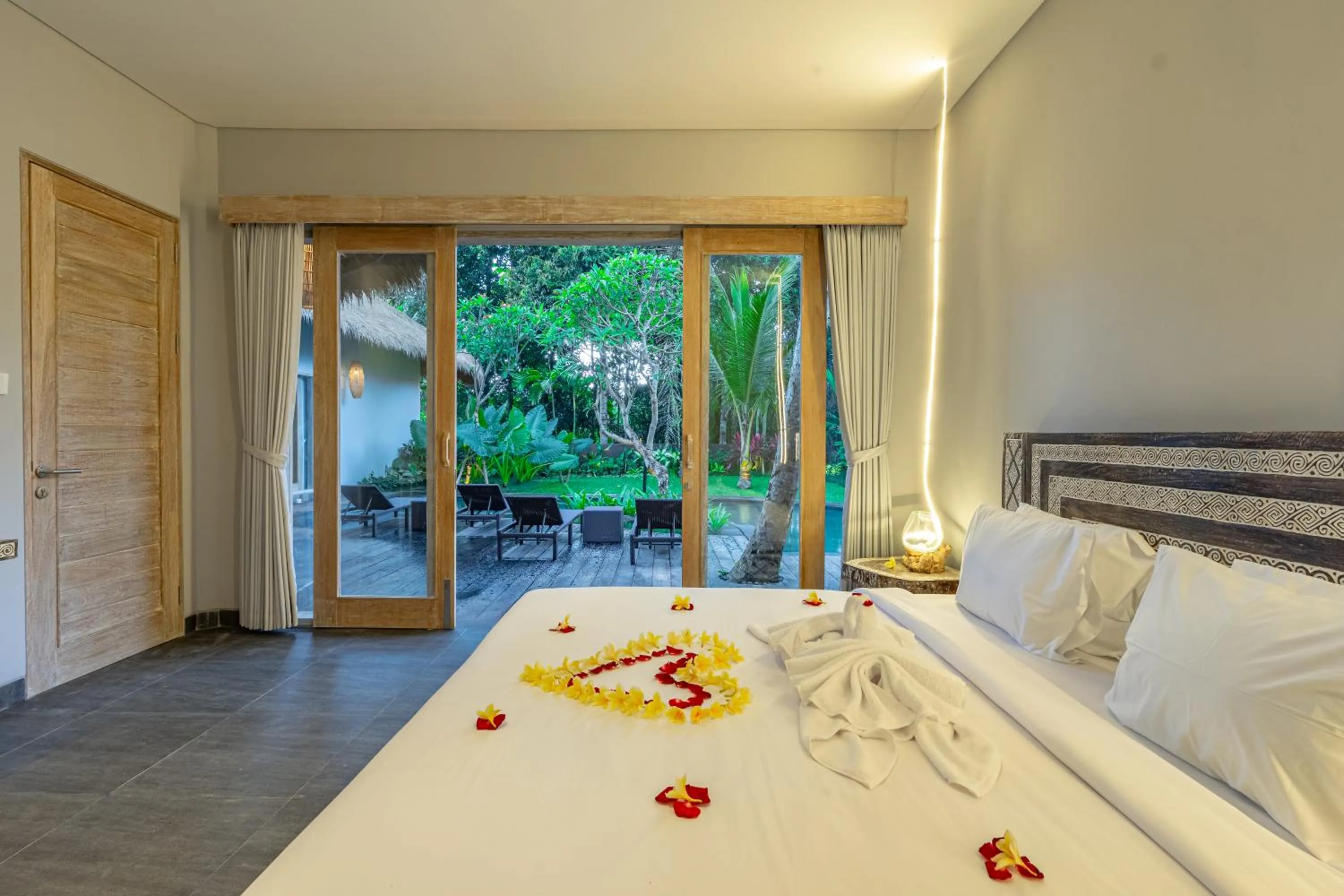 Bed in Brand new Luxury 3BR villa Ethnic Ubud # 1