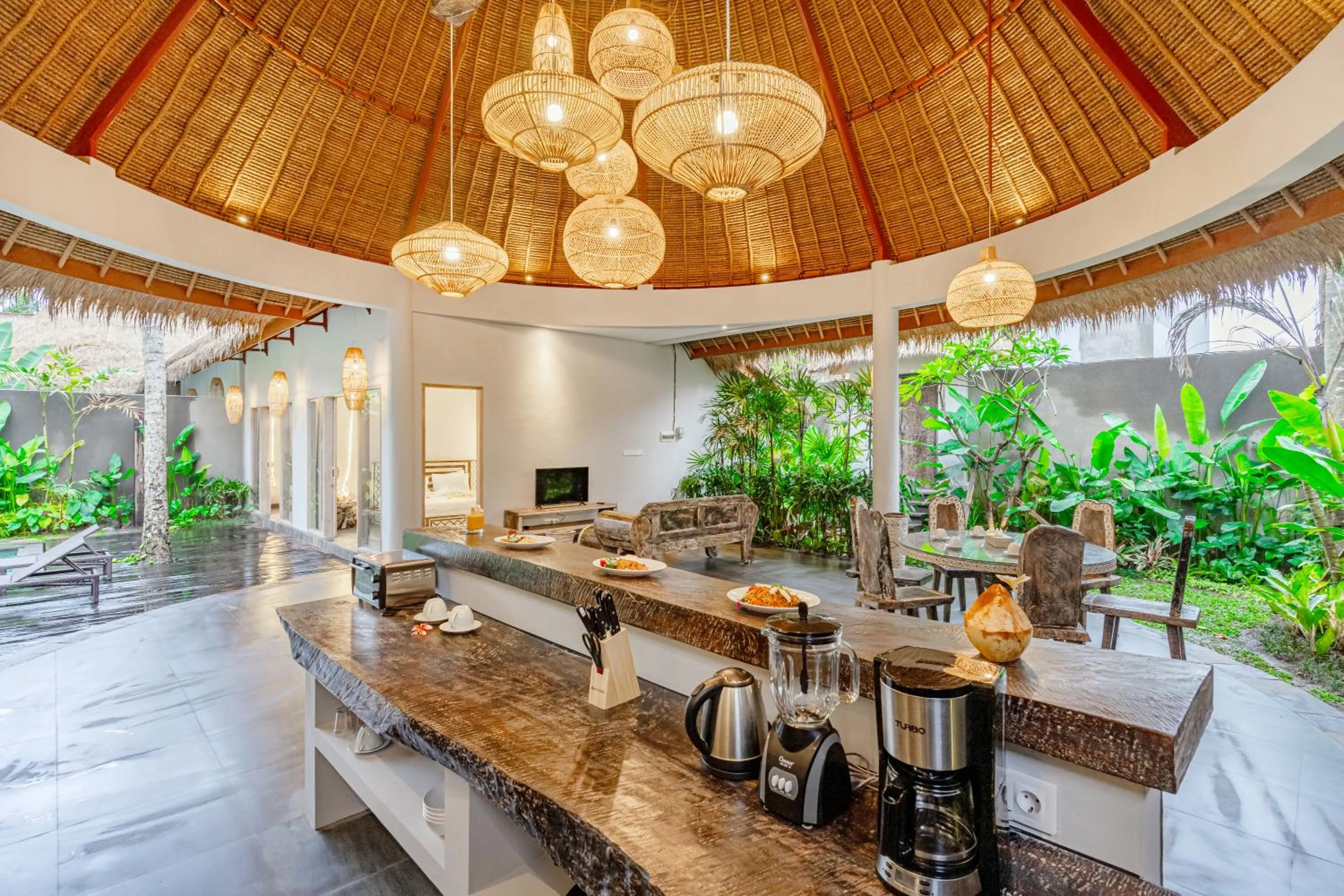 Restaurant/places to eat in Brand new Luxury 3BR villa Ethnic Ubud # 1